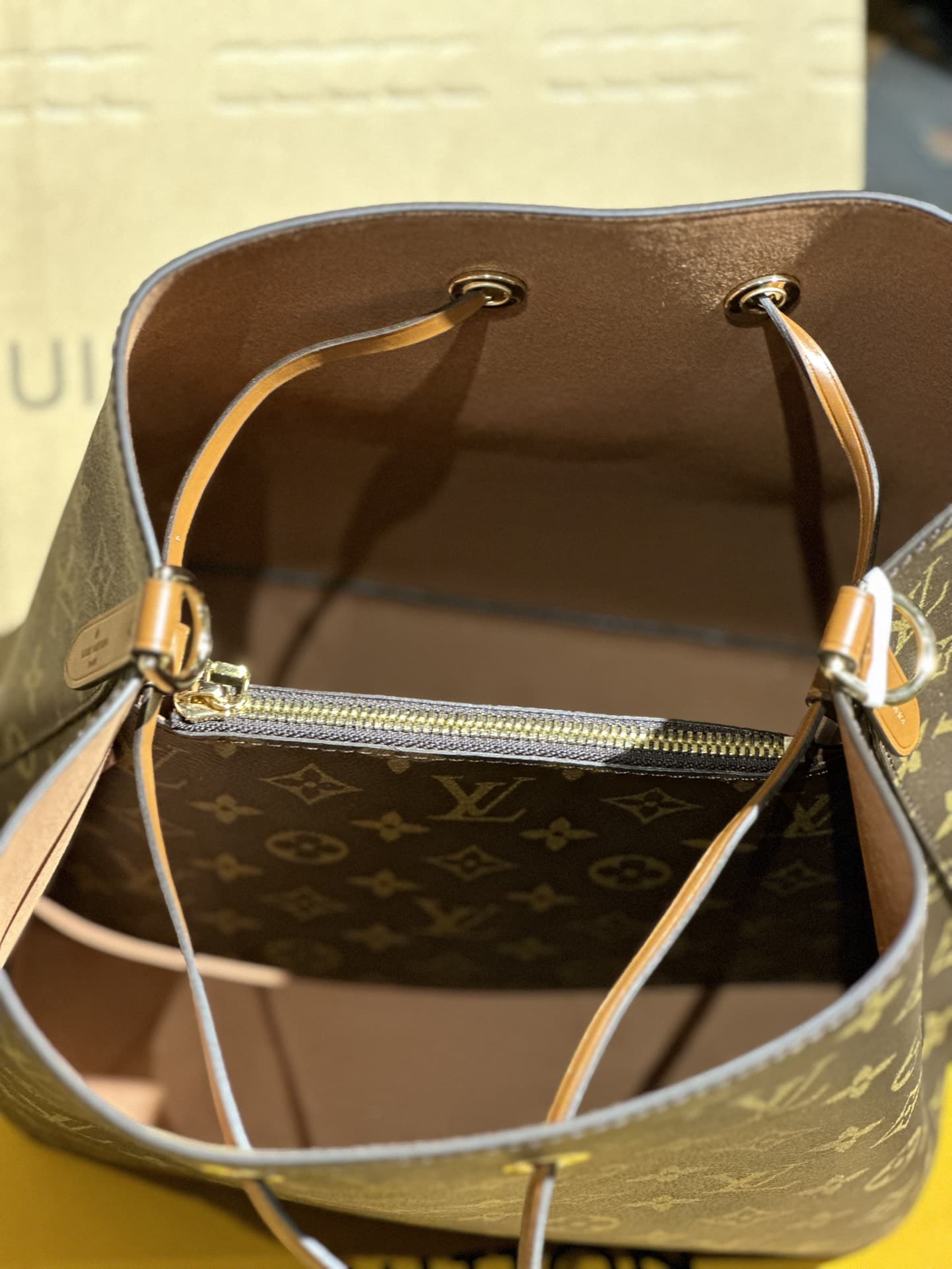 Louis Vuitton NéoNoé MM Monogram coated canvas M44887 High