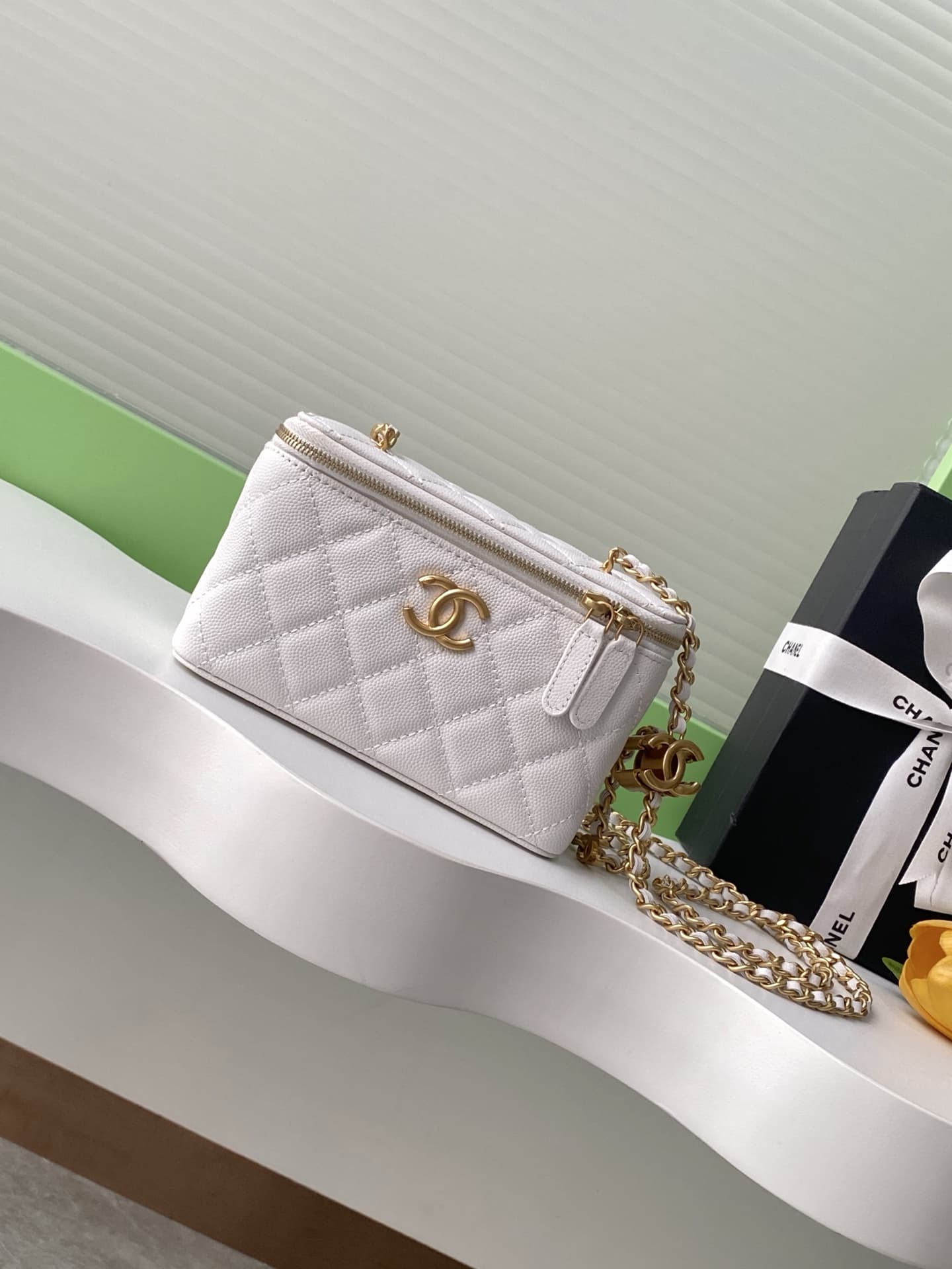 Chanel Vanity with Chain AP3940 Grained Calfskin & Gold Metal White A