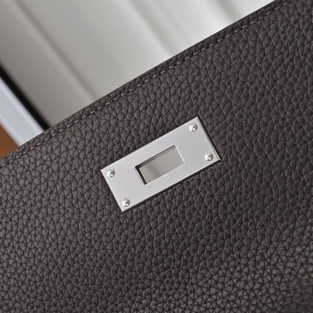 Hermes Kelly depeches Togo 36 briefcase In Coffee CalfskIn WAX High