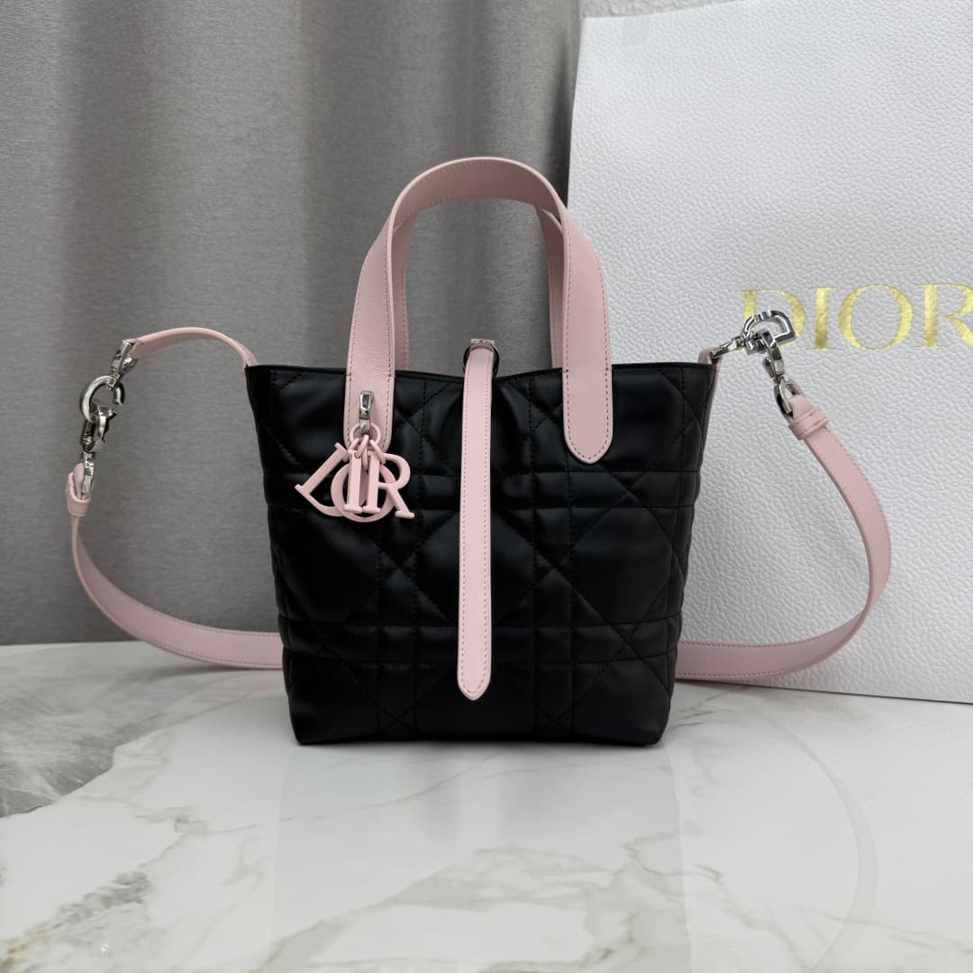 Small Dior Toujours Vertical Tote Bag Soupir Pink and Black Macrocannage Calfskin M2835 High