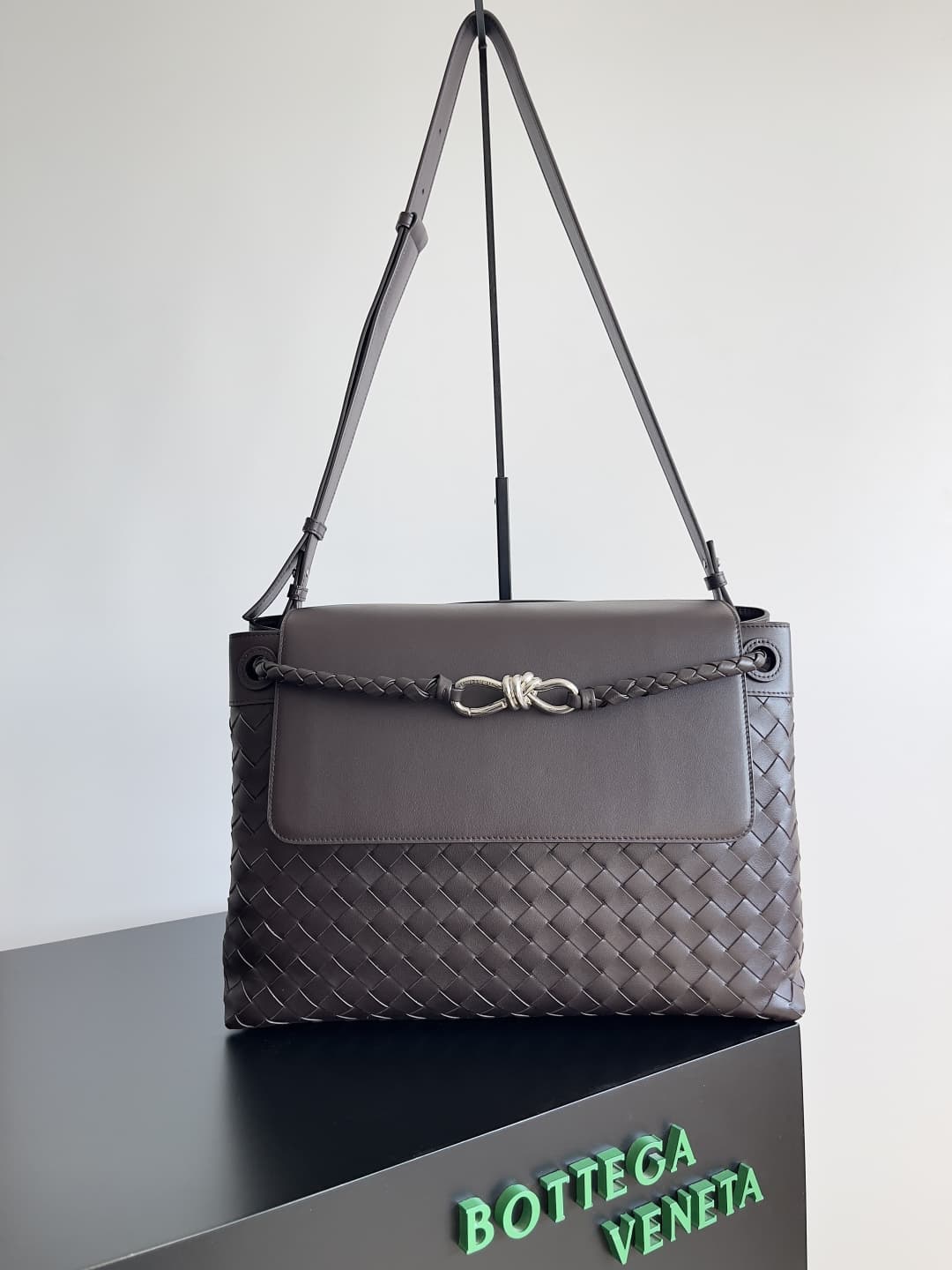 BV Andiamo Messenger Top