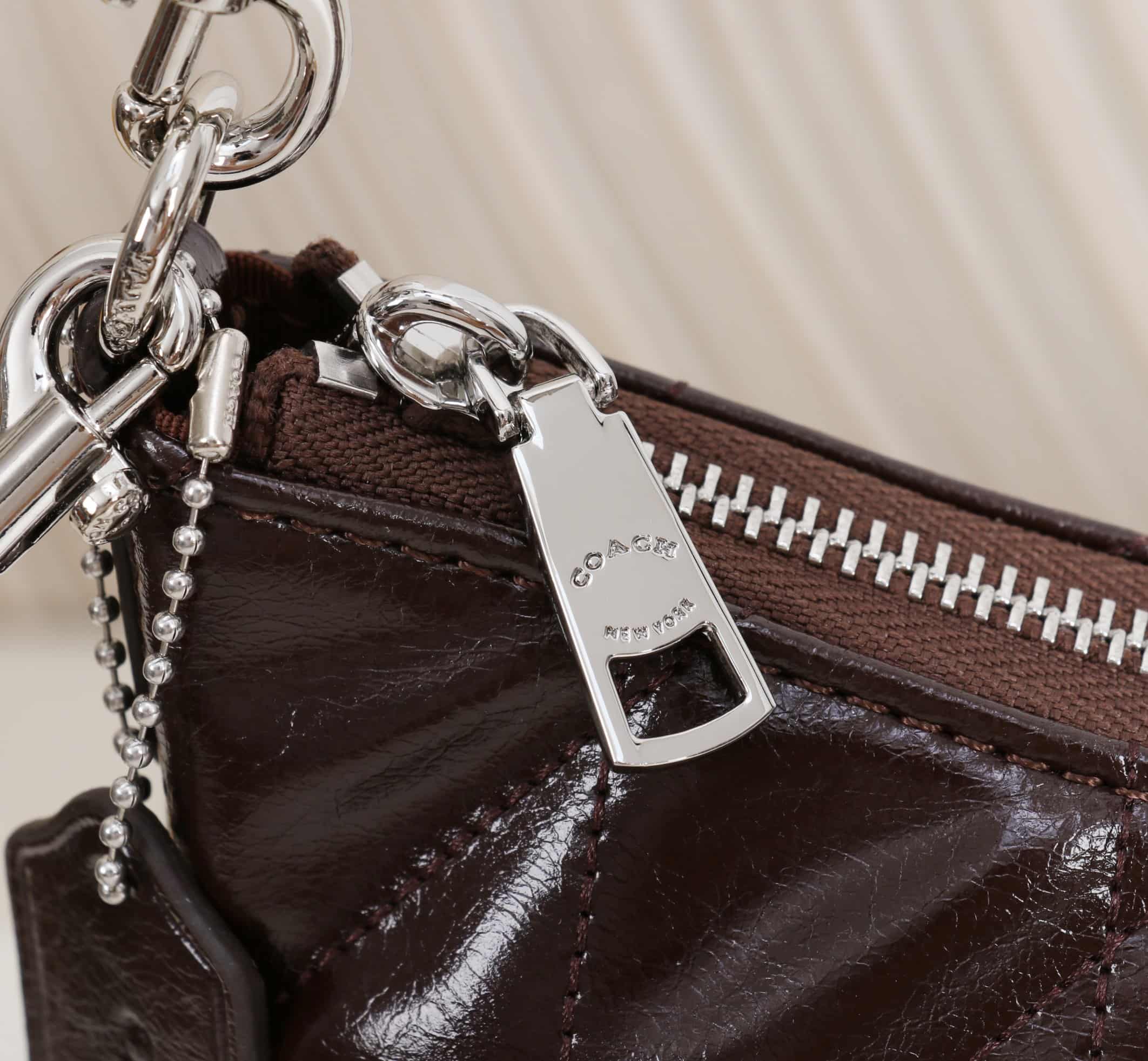 Coach Caitlin Shoulder Bag With Quilting Glazed leather/Silver/Maple High