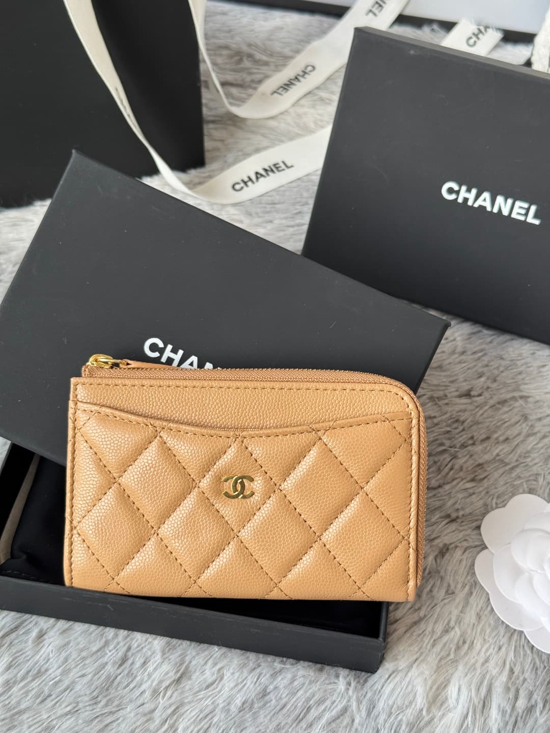Chanel Classic Zipped Card Holder AP3179 A
