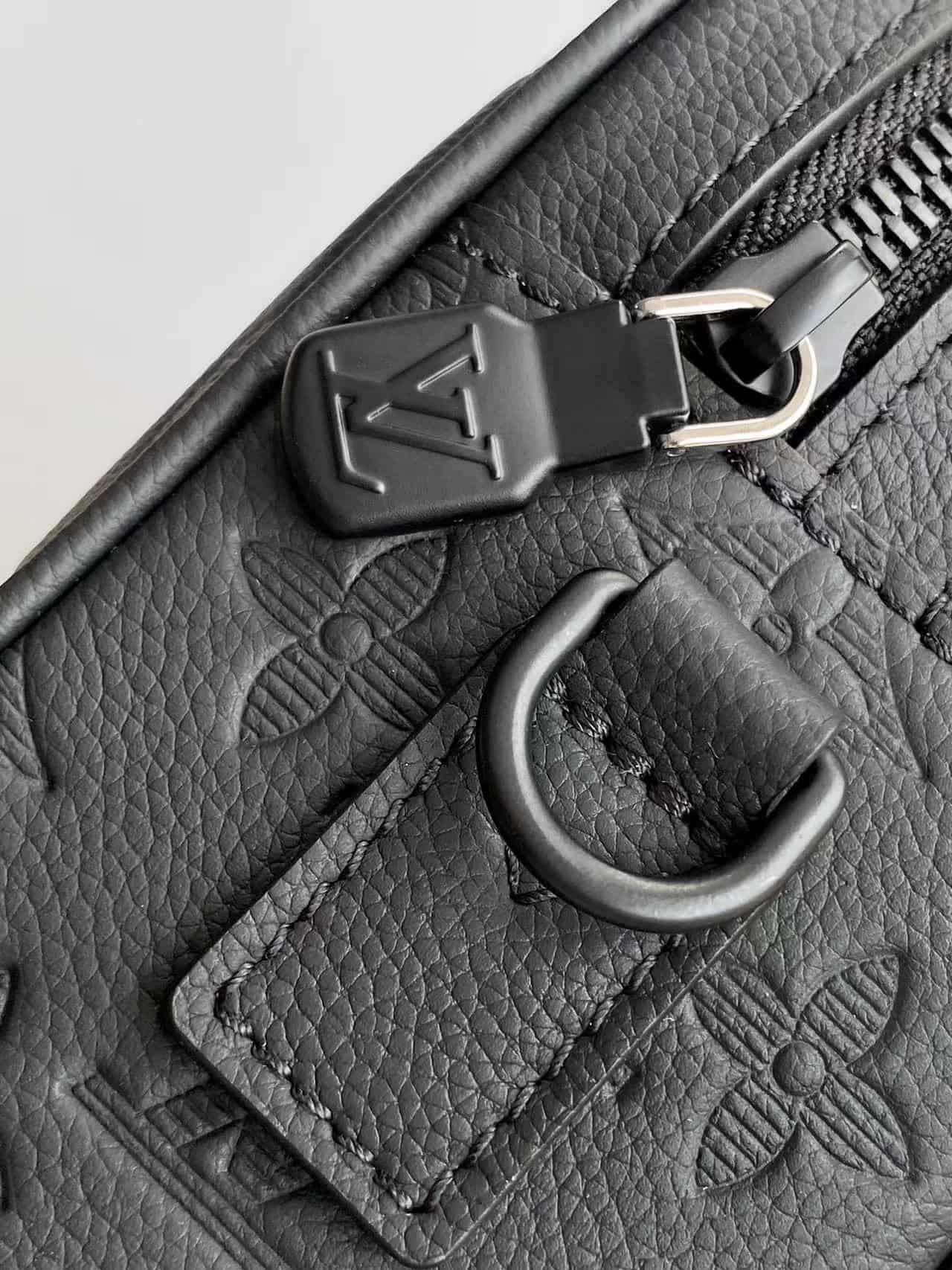 Louis Vuitton Alpha Messenger Black Monogram Shadow calfskin leather M28785 High