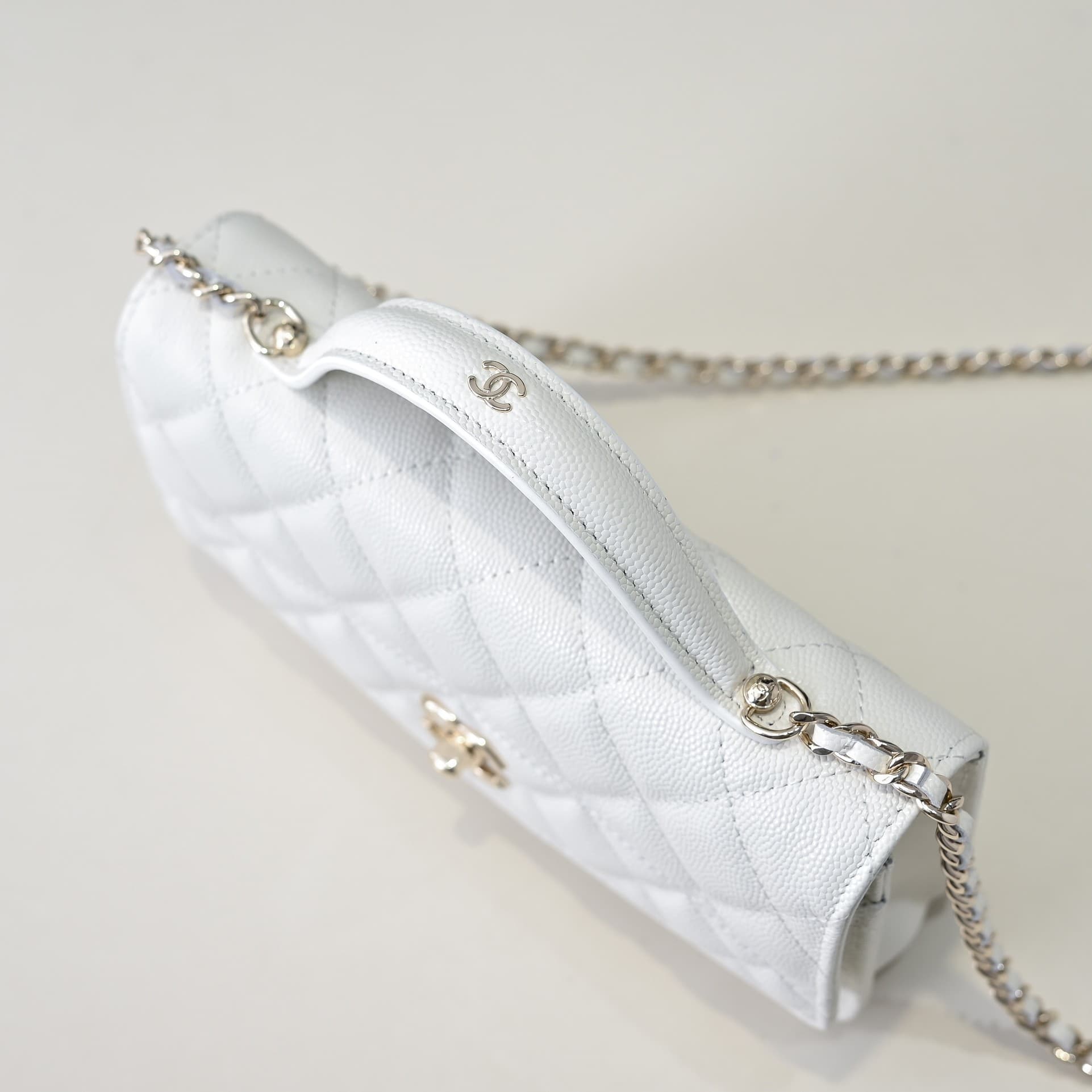Chanel Wallet on Chain Grained Calfskin & Gold-Tone Metal White AP4401 A