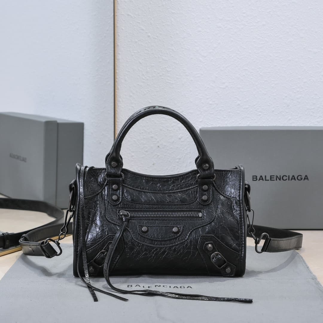 WOMEN'S LE CITY MINI BAG Lambskin & Black Metal High