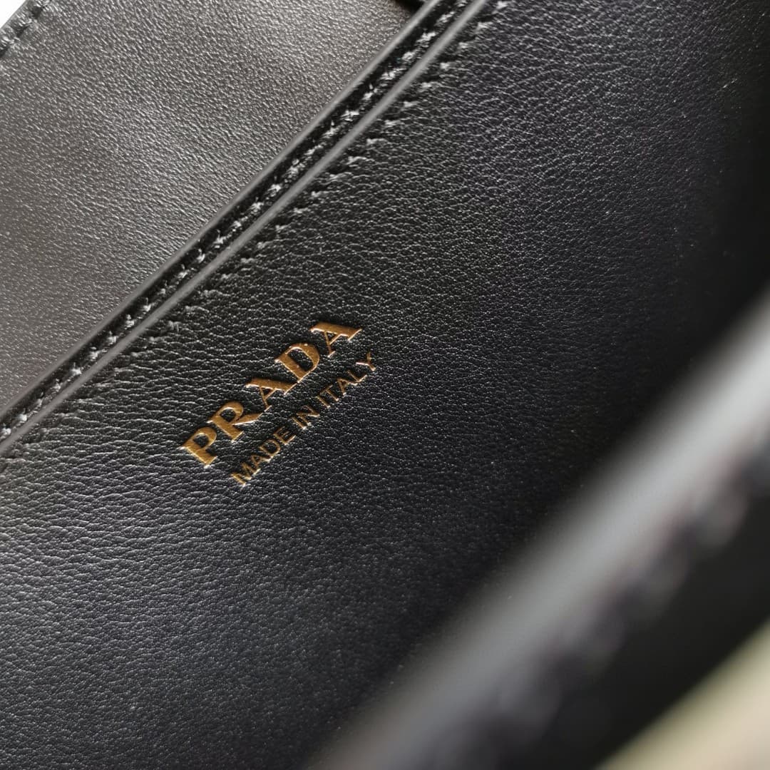 Prada Buckle small leather handbag with belt 1BA434 Black High