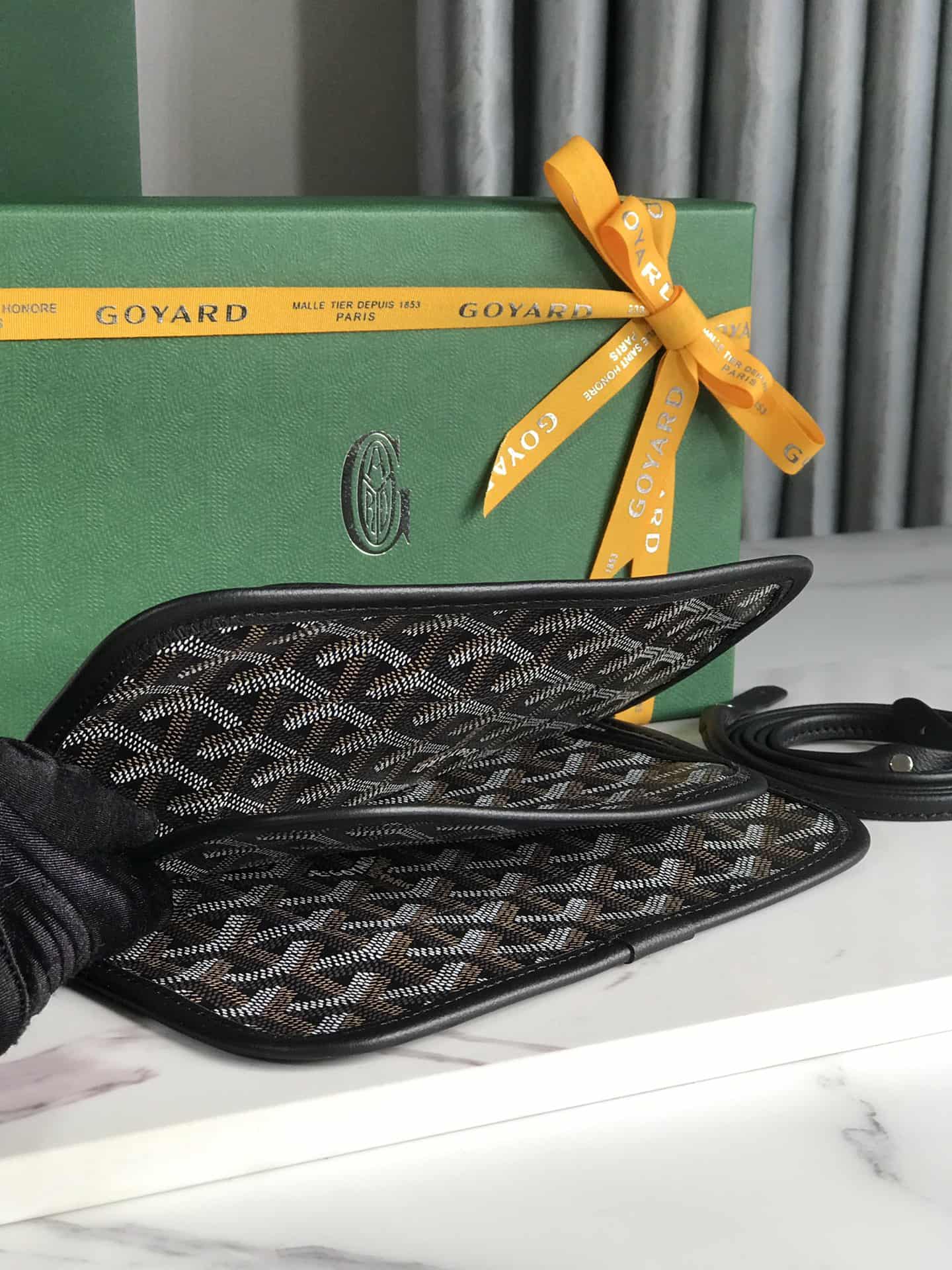 Plumet Pocket Wallet Goyardine Canvas & Chevroches Calfskin Black High