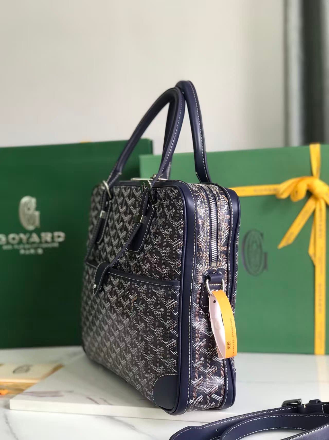 GOYARD Ambassade Messenger Bag High