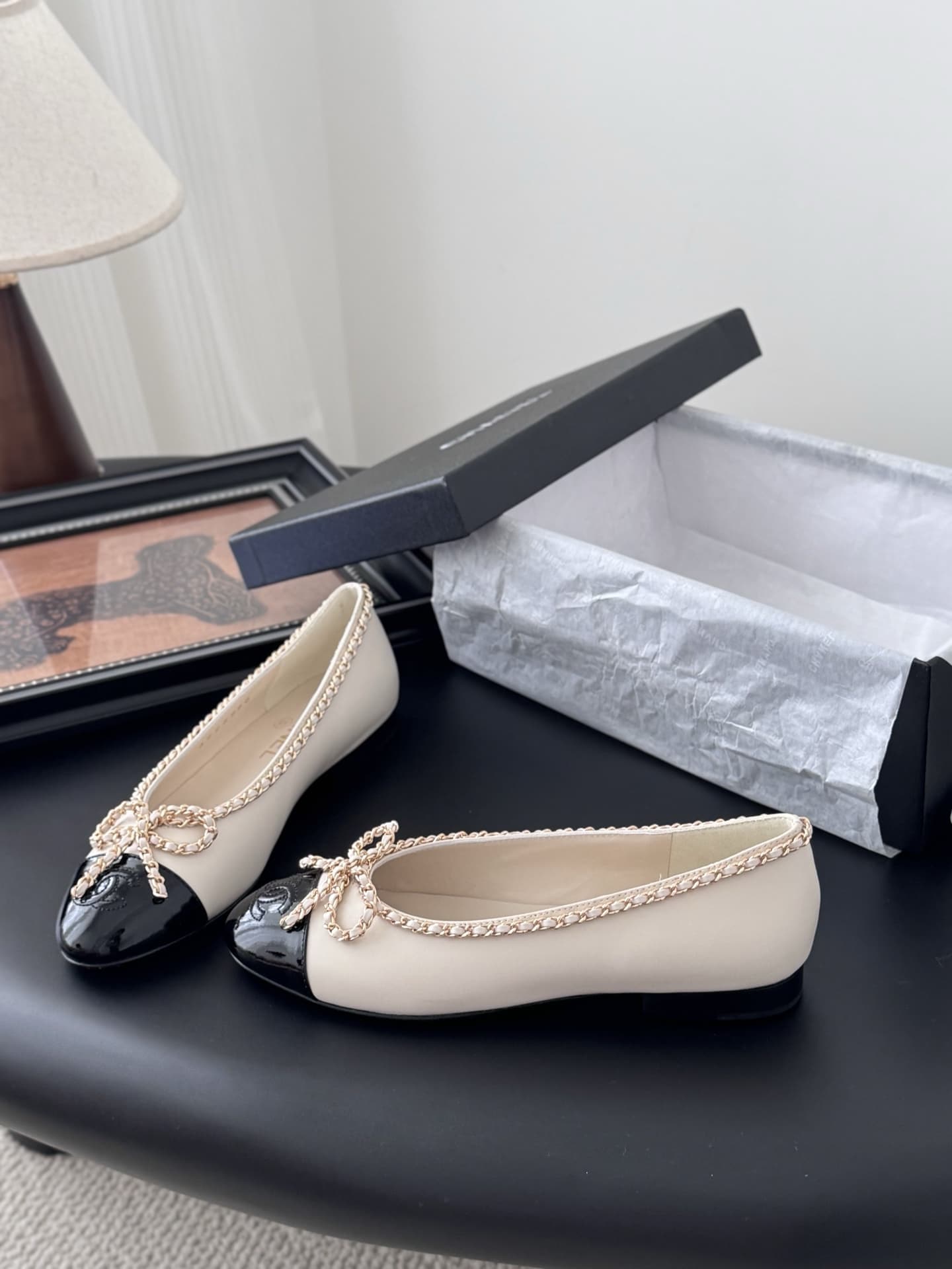 Chanel Ballet flats shoes Low Women