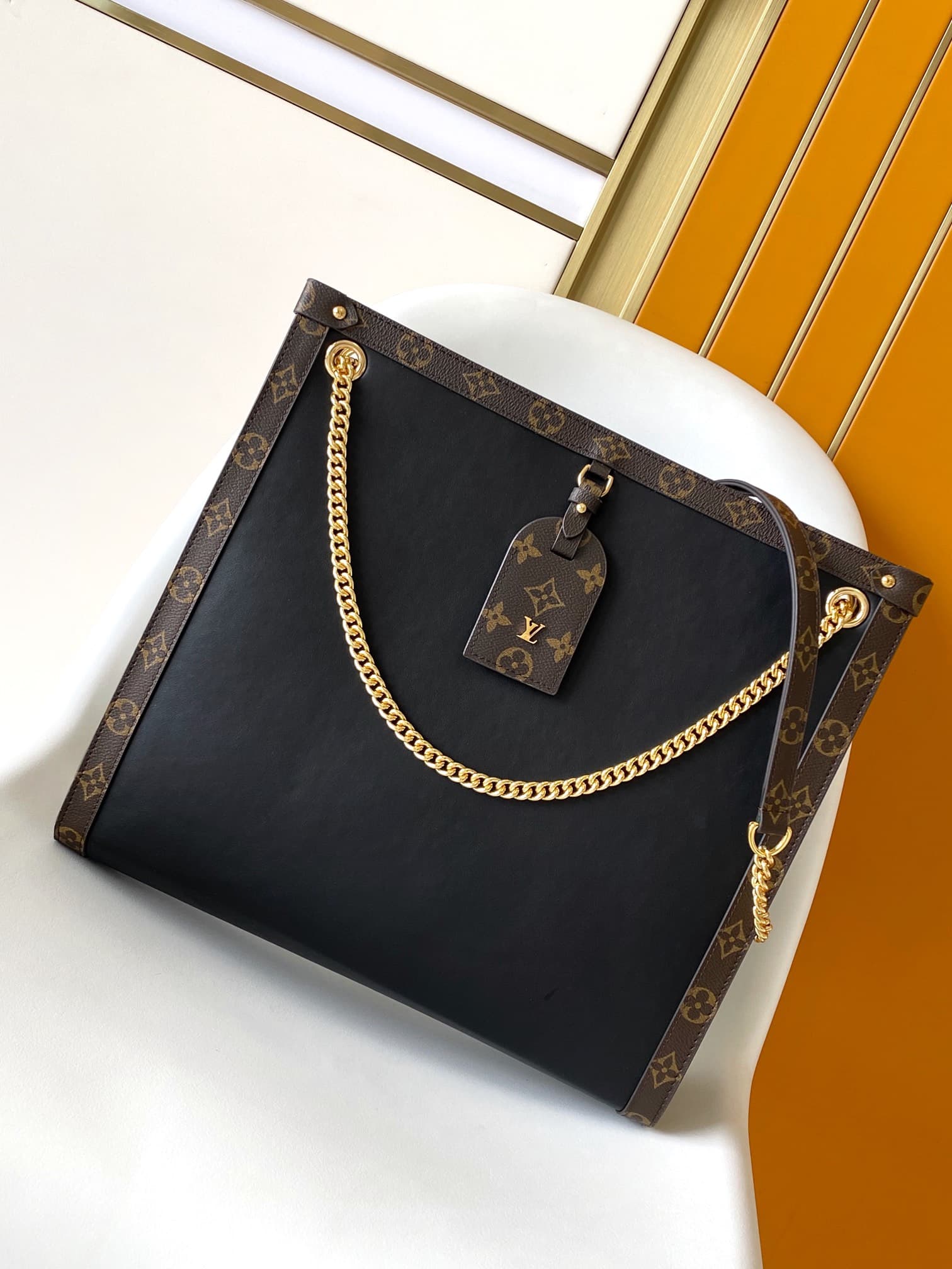 Louis Vuitton Nova MM Black Calfskin leather M13137 High