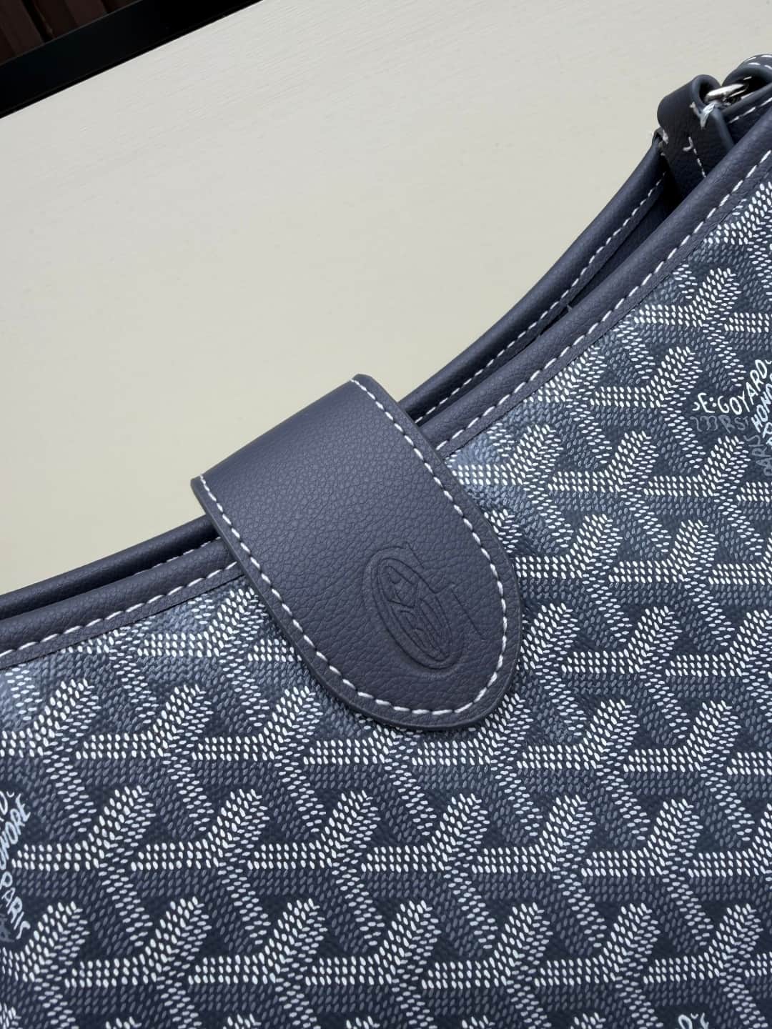 Goyard Musette PM bag in grey Goyardine canvas Mid