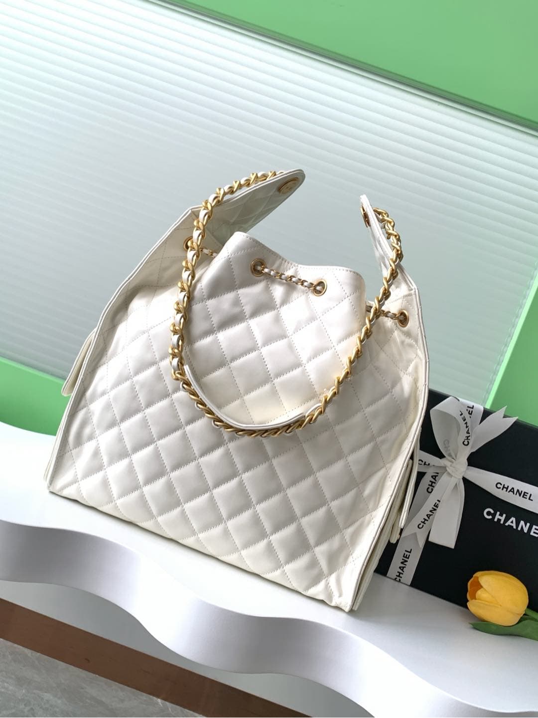 Chanel 25 Medium Hobo Medium handbag AS5311 Shiny Calfskin & Gold-tone Metal White High