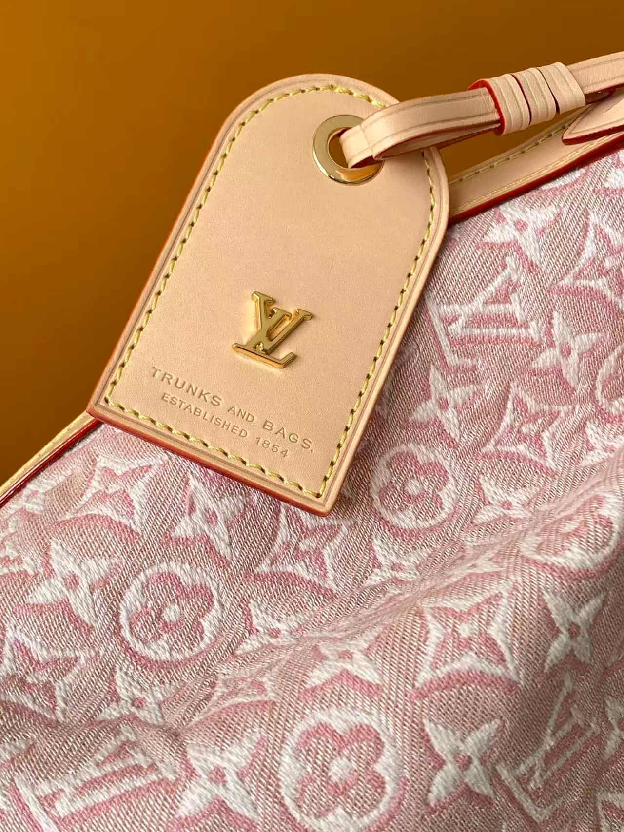 Louis Vuitton Noé Monogram Emblème Rose Ruban M28714 High