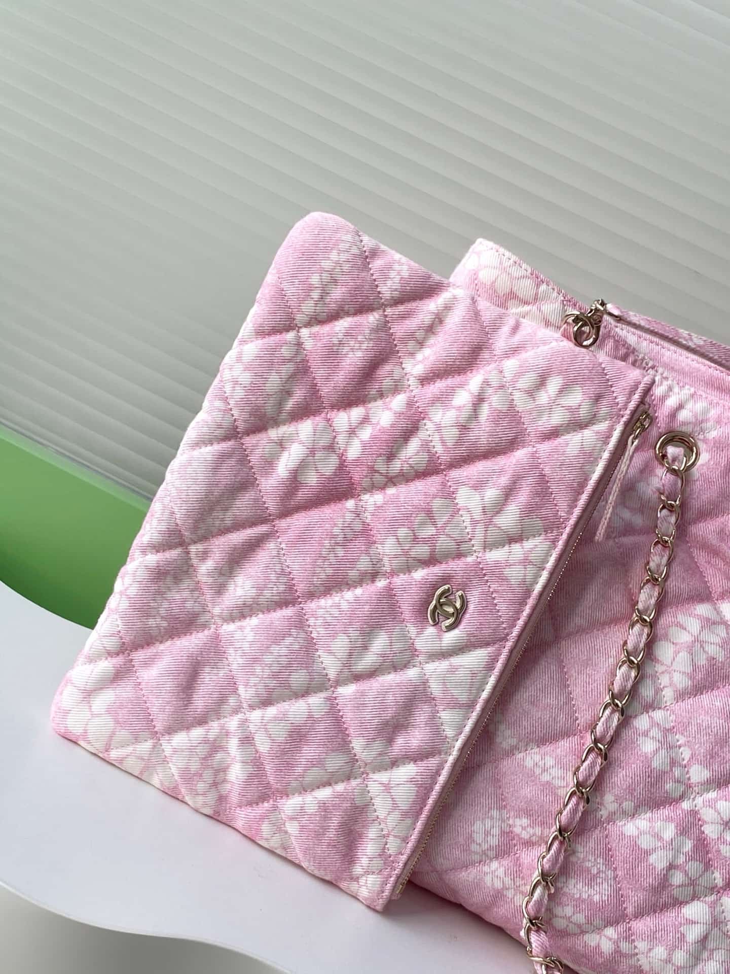 Chanel Beach Hobo Handbag Printed Cotton & Gold-Tone Metal AS5429 White and Pink A