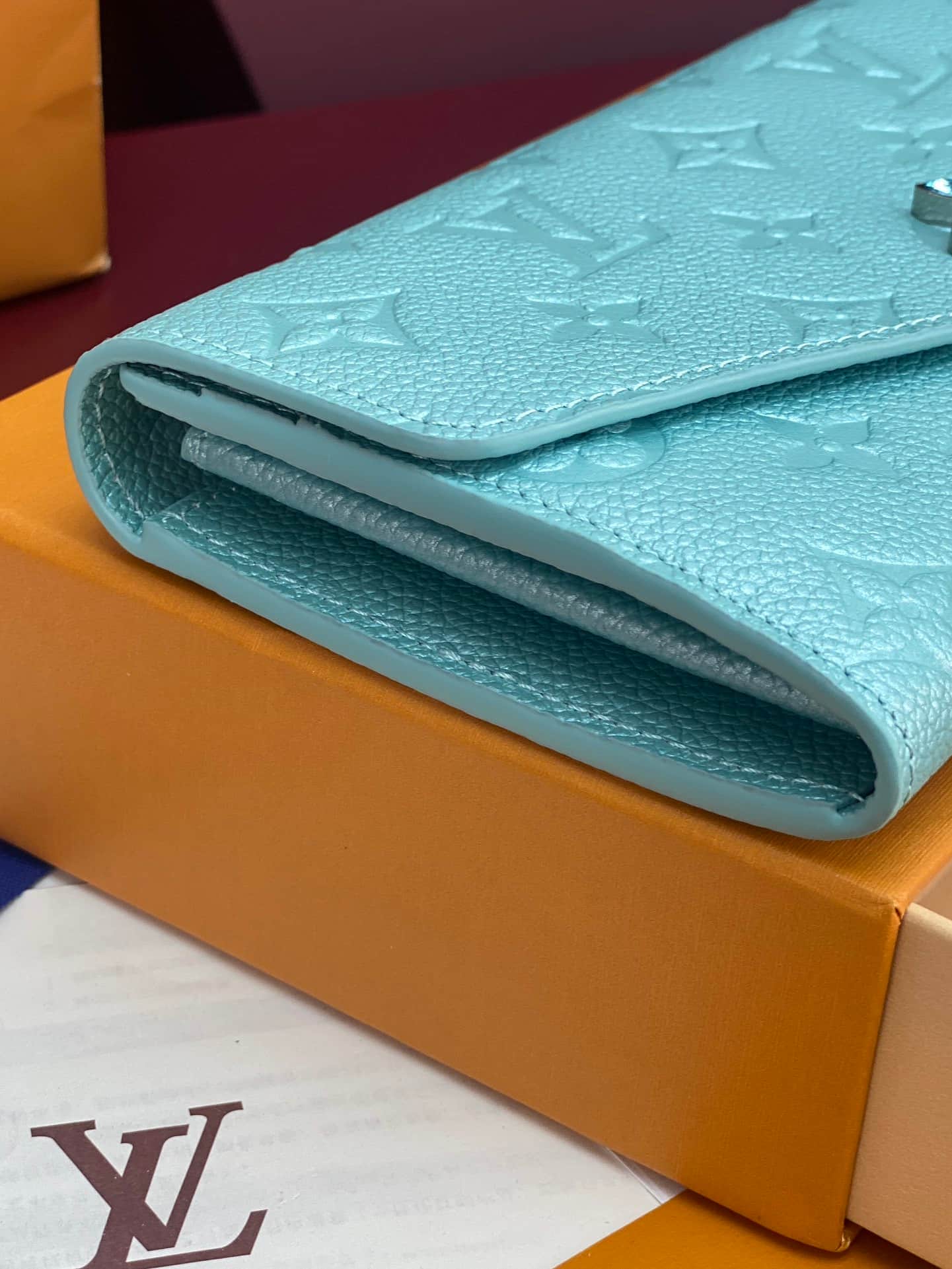 Louis Vuitton Sarah Wallet Supple grained cowhide leather M12172 Azur Frost High