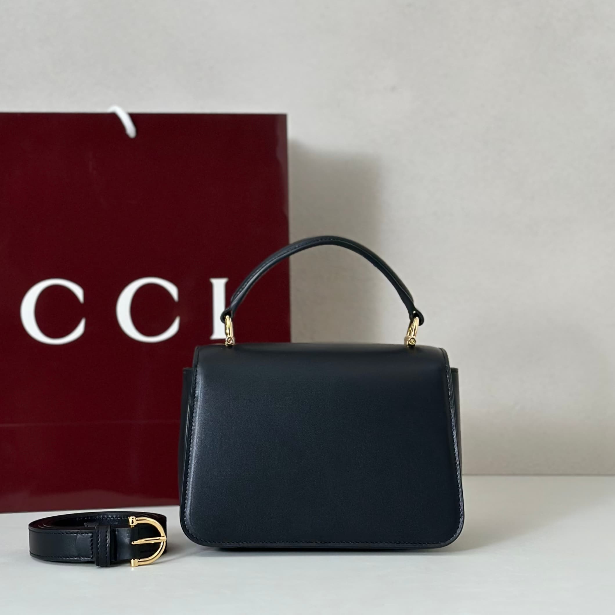 Gucci Siena small top handle bag 855536 Black High