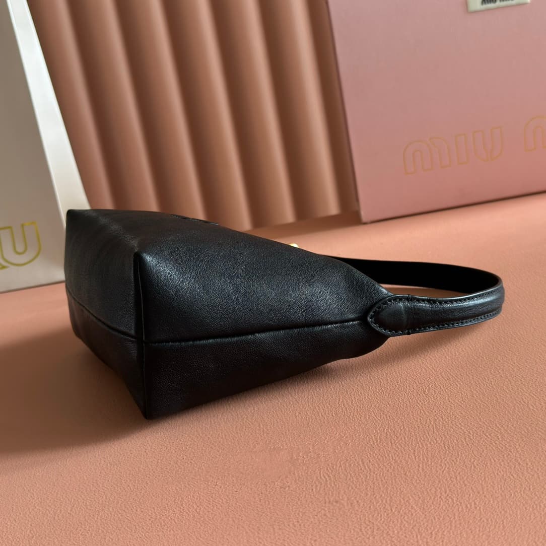Miu Miu Nappa leather pouch 5NE841 Black High