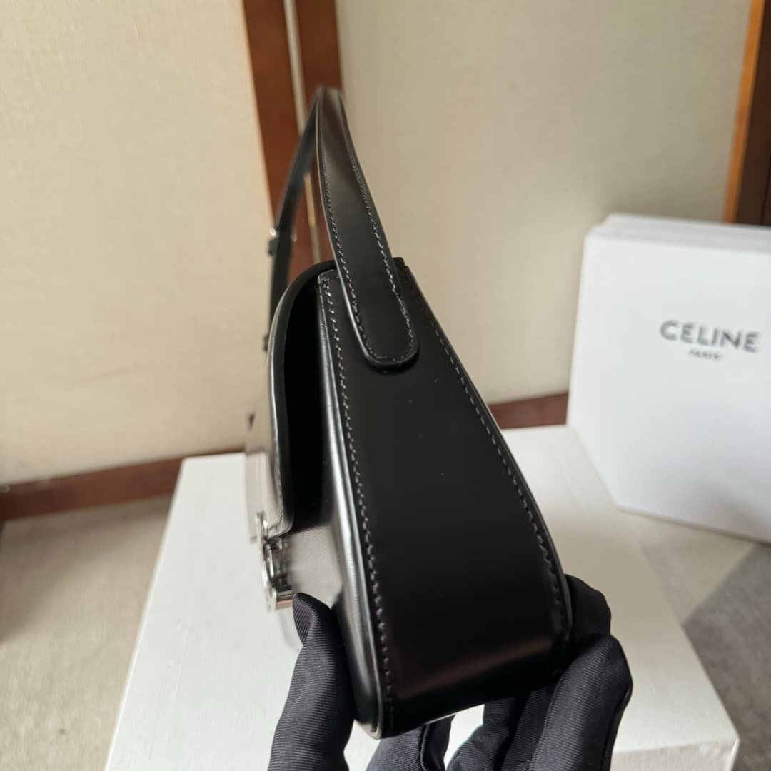 CELINE Shiny Calfskin Lola Bag in Black High