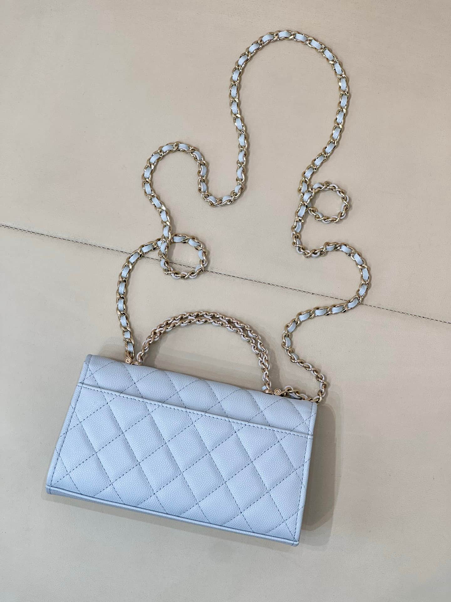 Chanel Clutch with chain Grained Calfskin&Gold-Tone Metal Blue AP3238 TOP