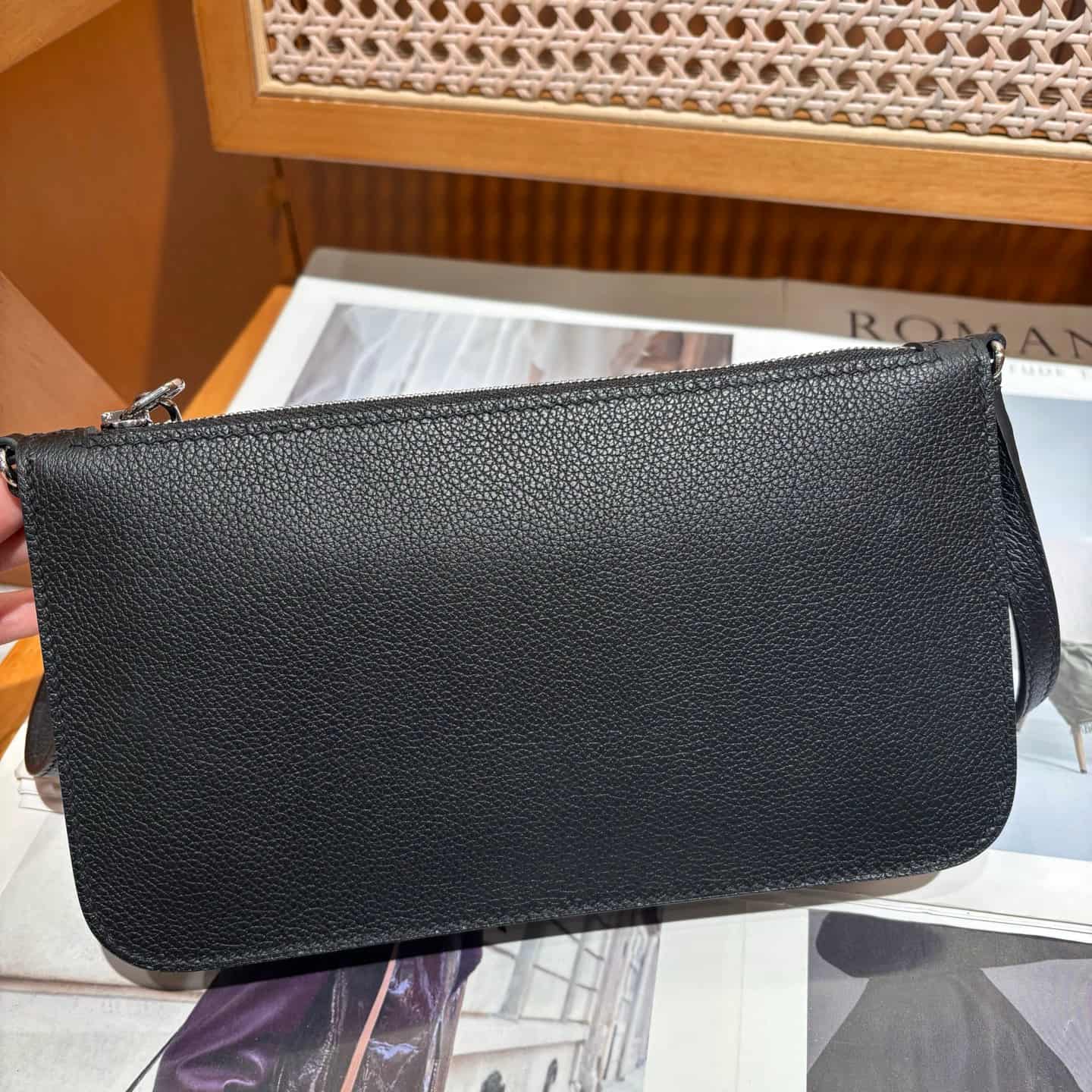 Hermes Zipengo Chaine d'Ancre To Go pouch Evergrain calfskin Noir WAX High