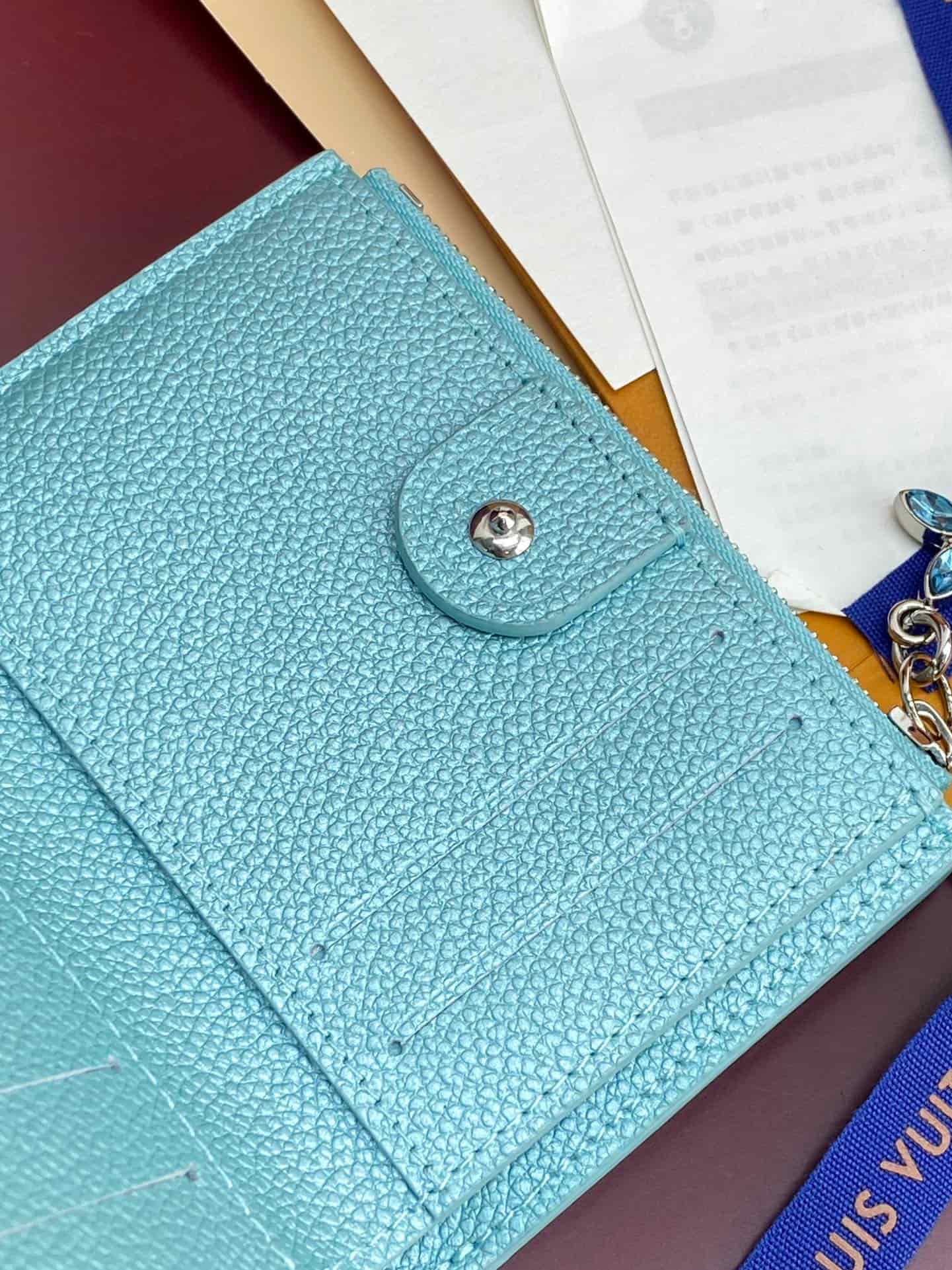 Louis Vuitton Lisa Wallet Embossed supple grained cowhide leather M12536 Azur Frost High