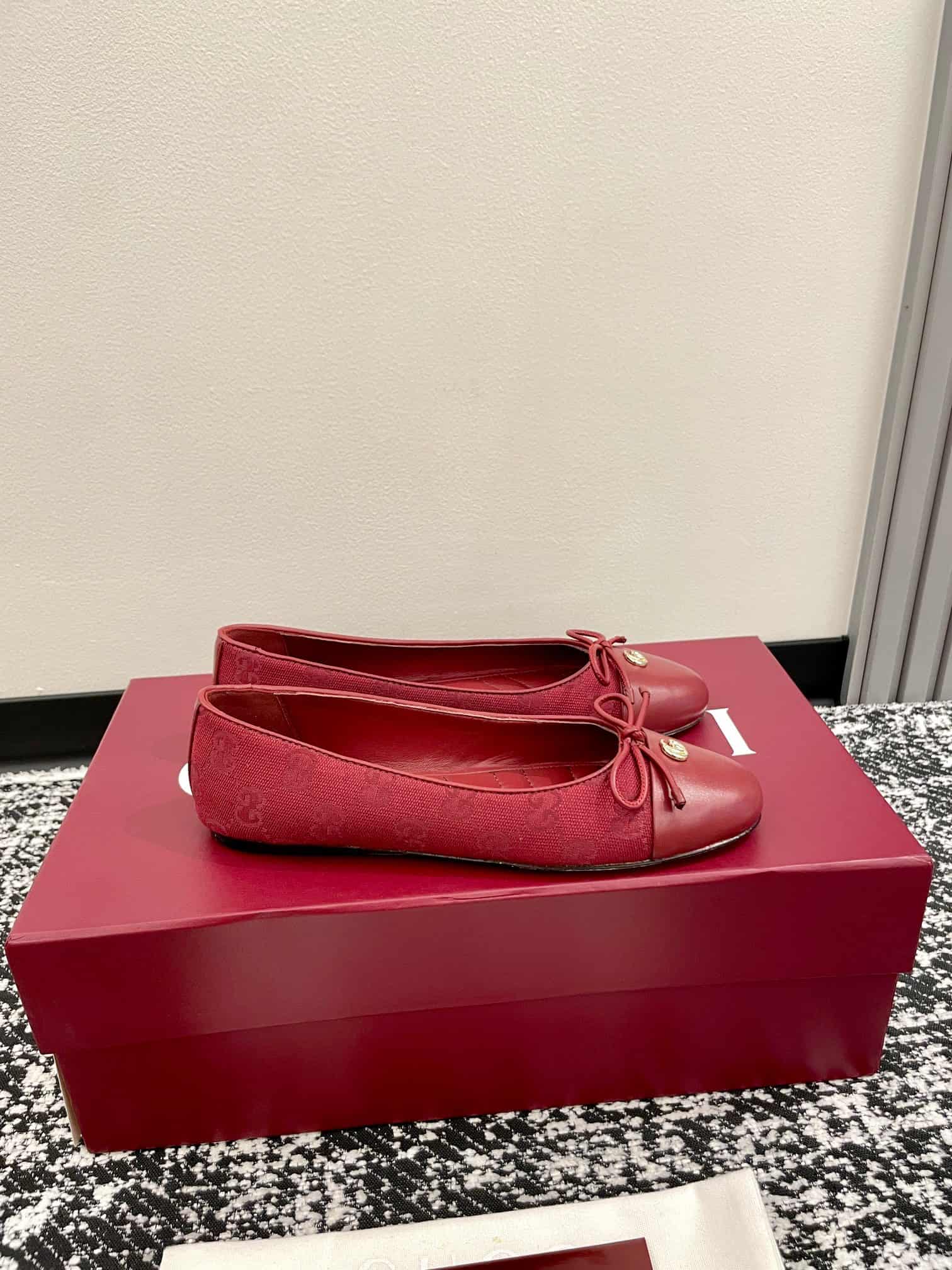 Gucci Ballet flats shoes Women