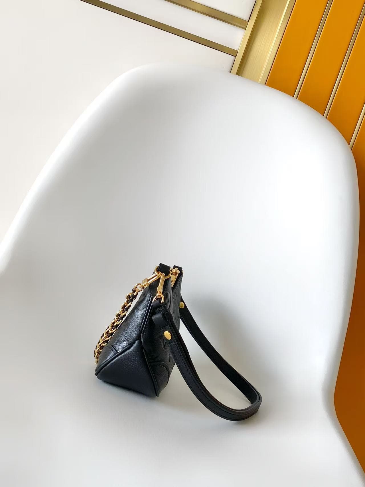Louis Vuitton Nano Boulogne Black Cowhide leather M28427 High