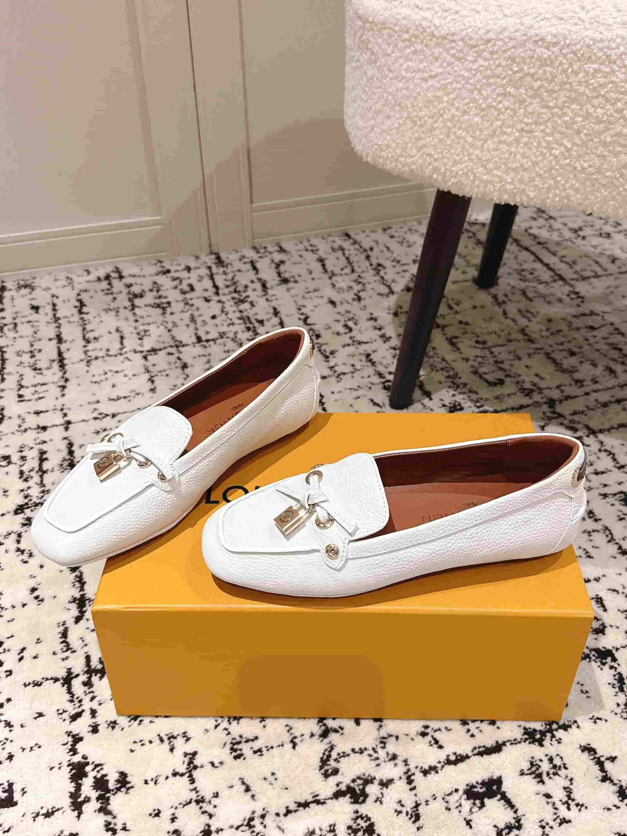 Louis Vuitton Flore Car Shoes Women