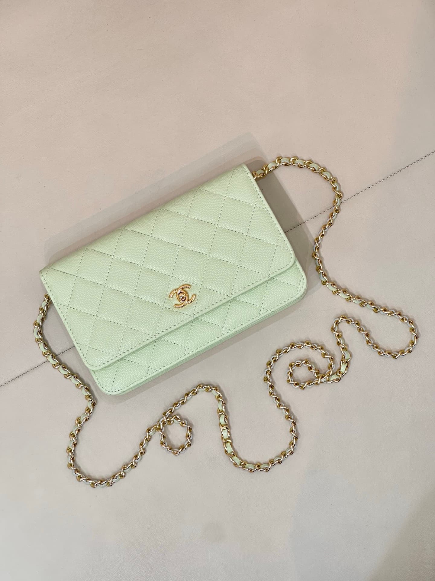 Chanel Classic Wallet on Chain Grained Shiny Calfskin& Gold-Tone Metal AP4241 Light Green TOP
