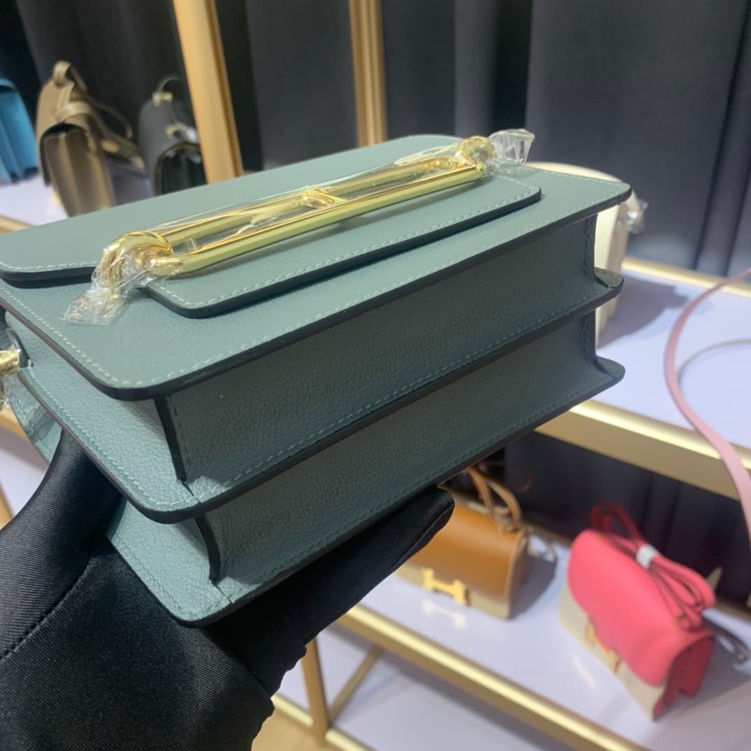 Hermes Roulis wallet in Vert Amande Calfskin Etoupe WAX Gold/Silver-Metal High