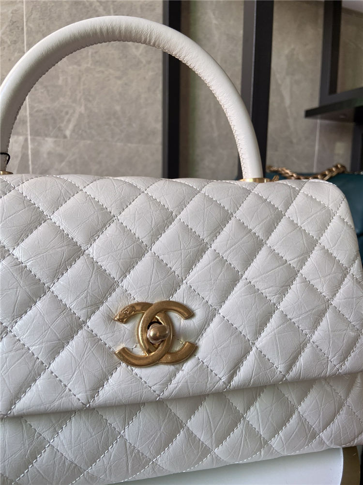 Medium FLAP BAG WITH TOP HANDLE Shiny Calfskin Gold Metal High
