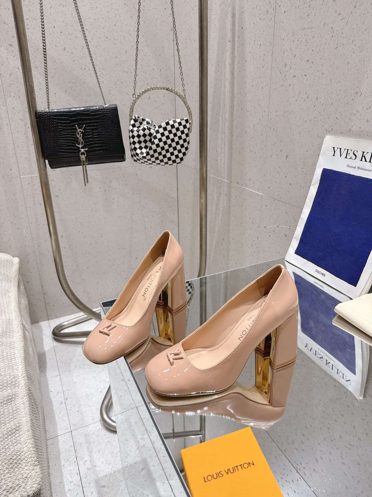 Louis Vuitton Pumps shoes High Women