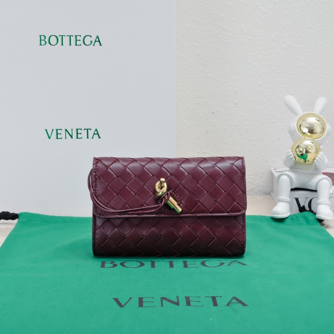 BV Andiamo Clutch Barolo High