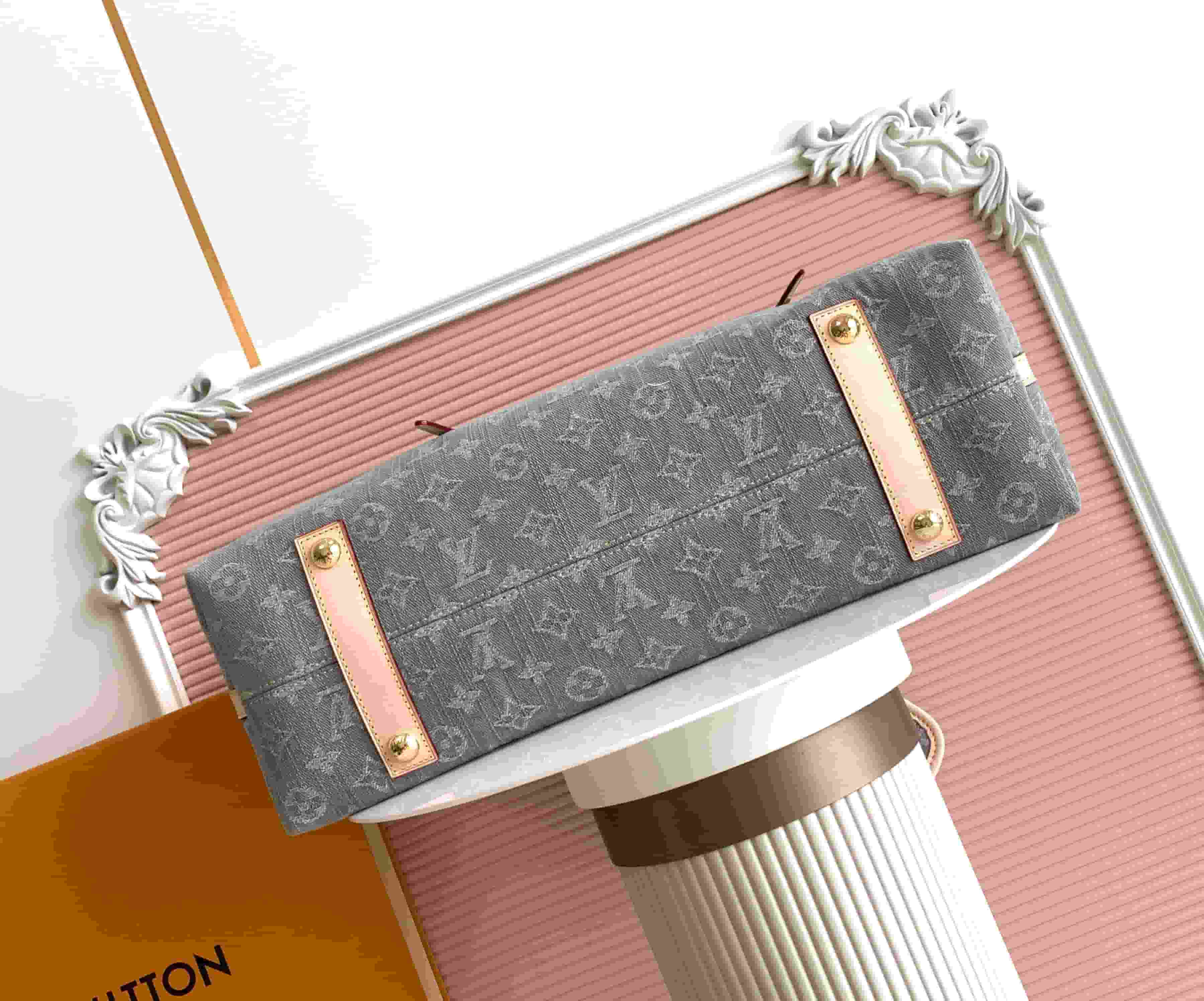 Louis Vuitton Carryall MM bag Washed Gray Denim Monogram Canvas M13289 High