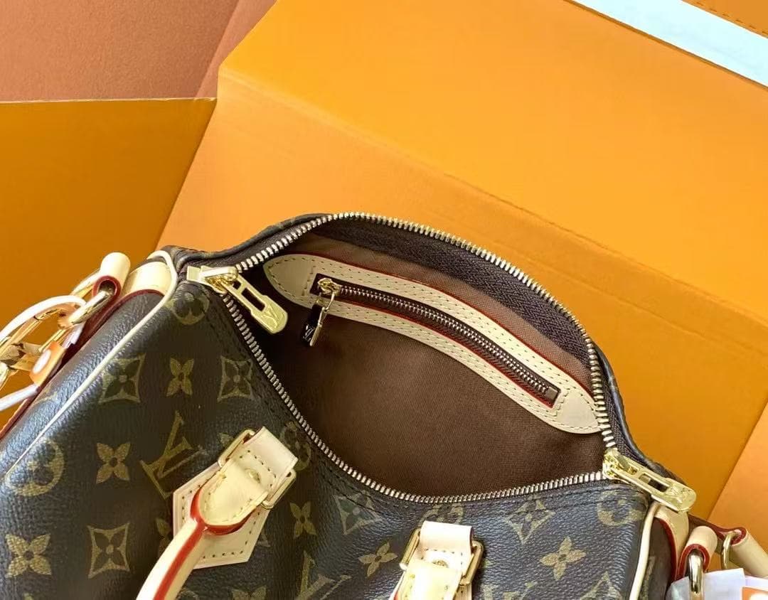 Louis Vuitton Speedy Bandoulière 25 Monogram coated canvas M41113 Top