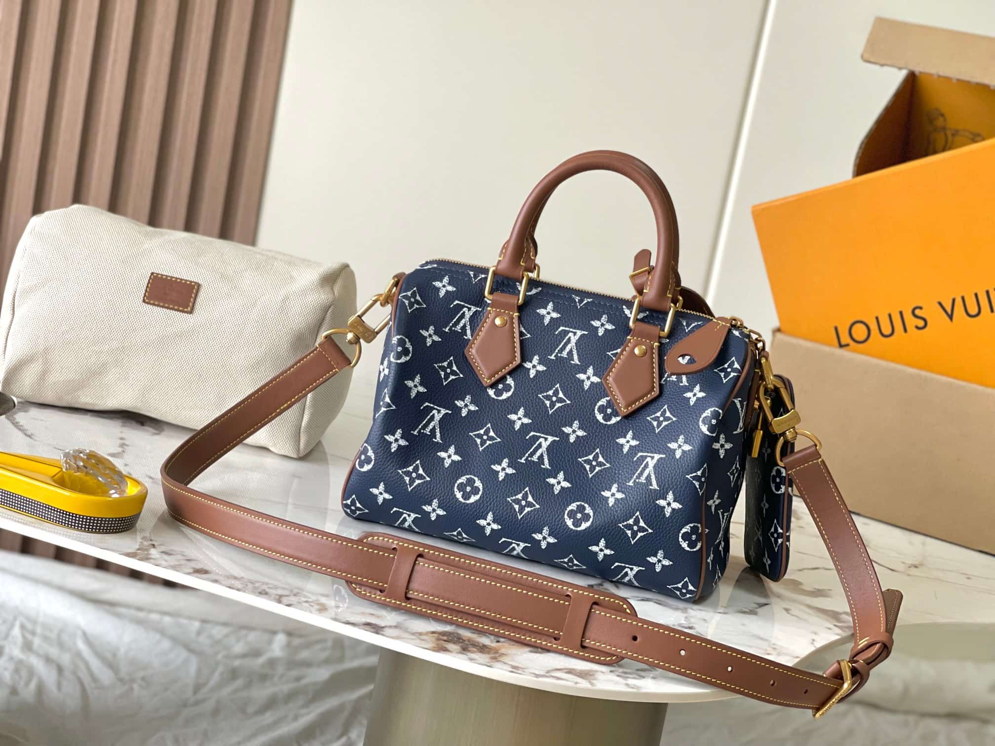 Louis Vuitton Speedy P9 Bandoulière 25 Calf leather M15278 Indigo Blue TOP