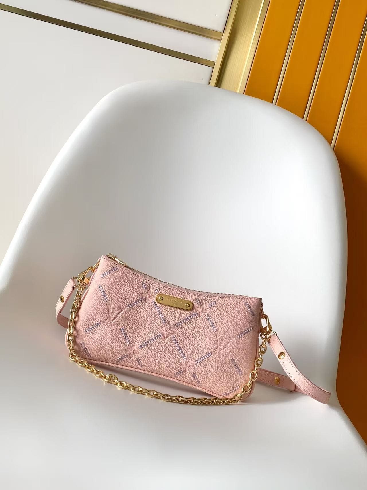 Louis Vuitton Pochette Liv Light Bliss Couture Cowhide leather M29495 High