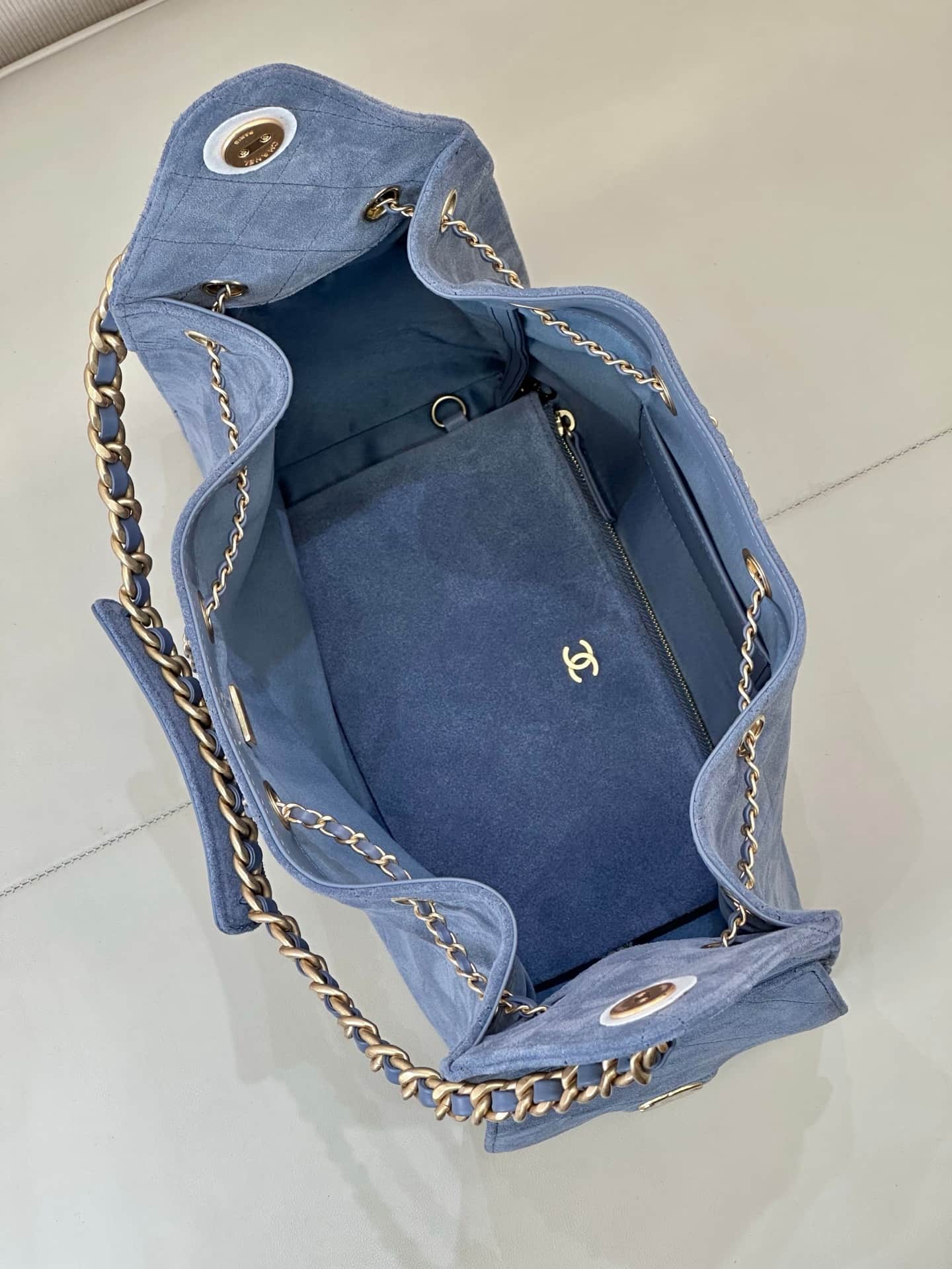 Chanel 25 Medium Hobo handbag AS5311 Suede &Gold-tone Metal Blue TOP