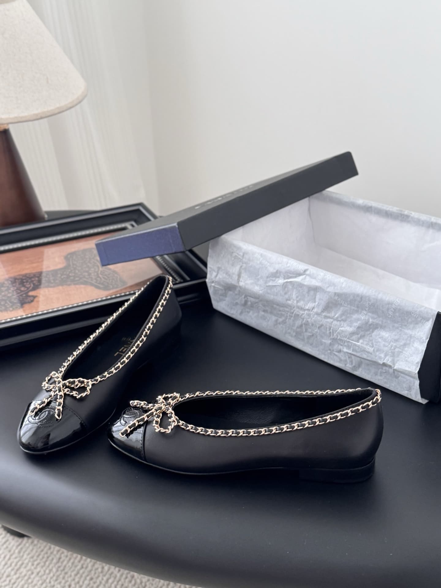 Chanel Ballet flats shoes Low Women