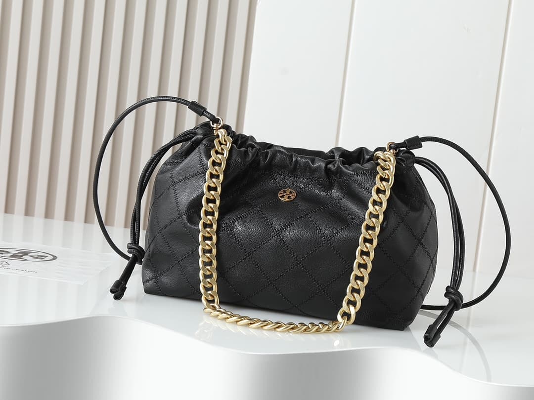 Tory Burch Large Willa Quilted Smooth Leather E/W Drawstring Bag in black high