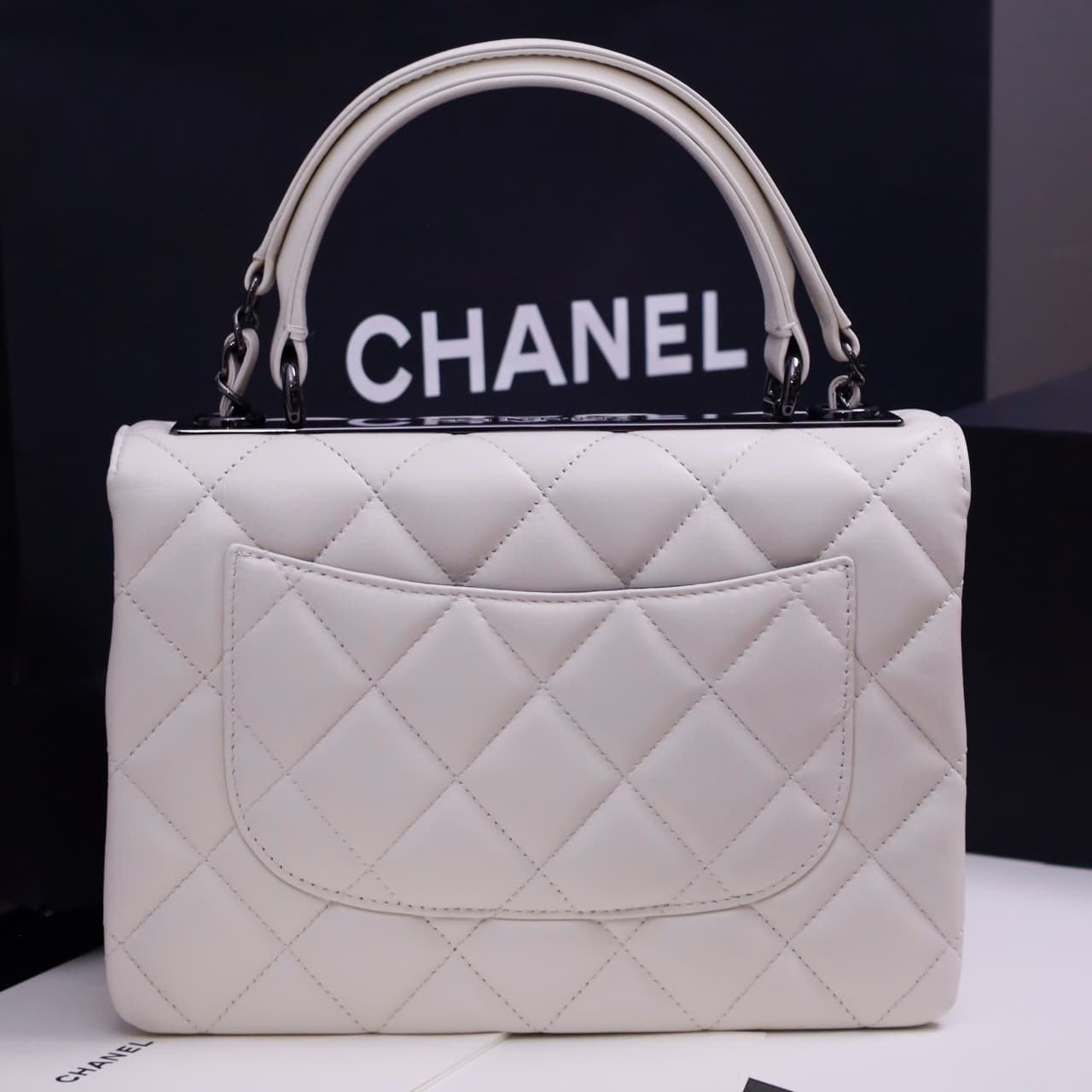 SMALL FLAP BAG WITH TOP HANDLE Lambskin Black Metal White A