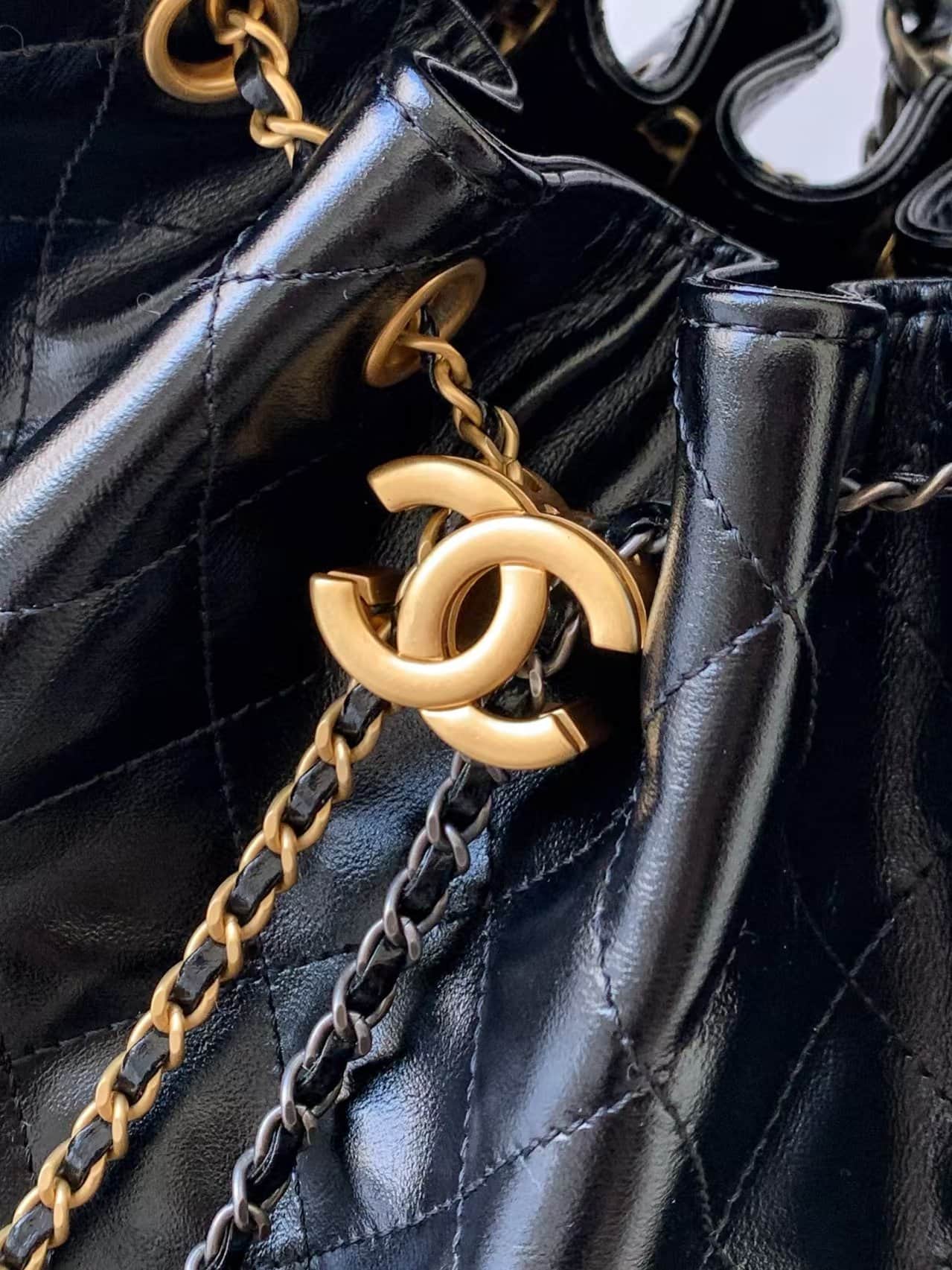 Chanel 25 Small Hobo handbag AS5293 Shiny calfskin Gold&Silver-tone metal Black A