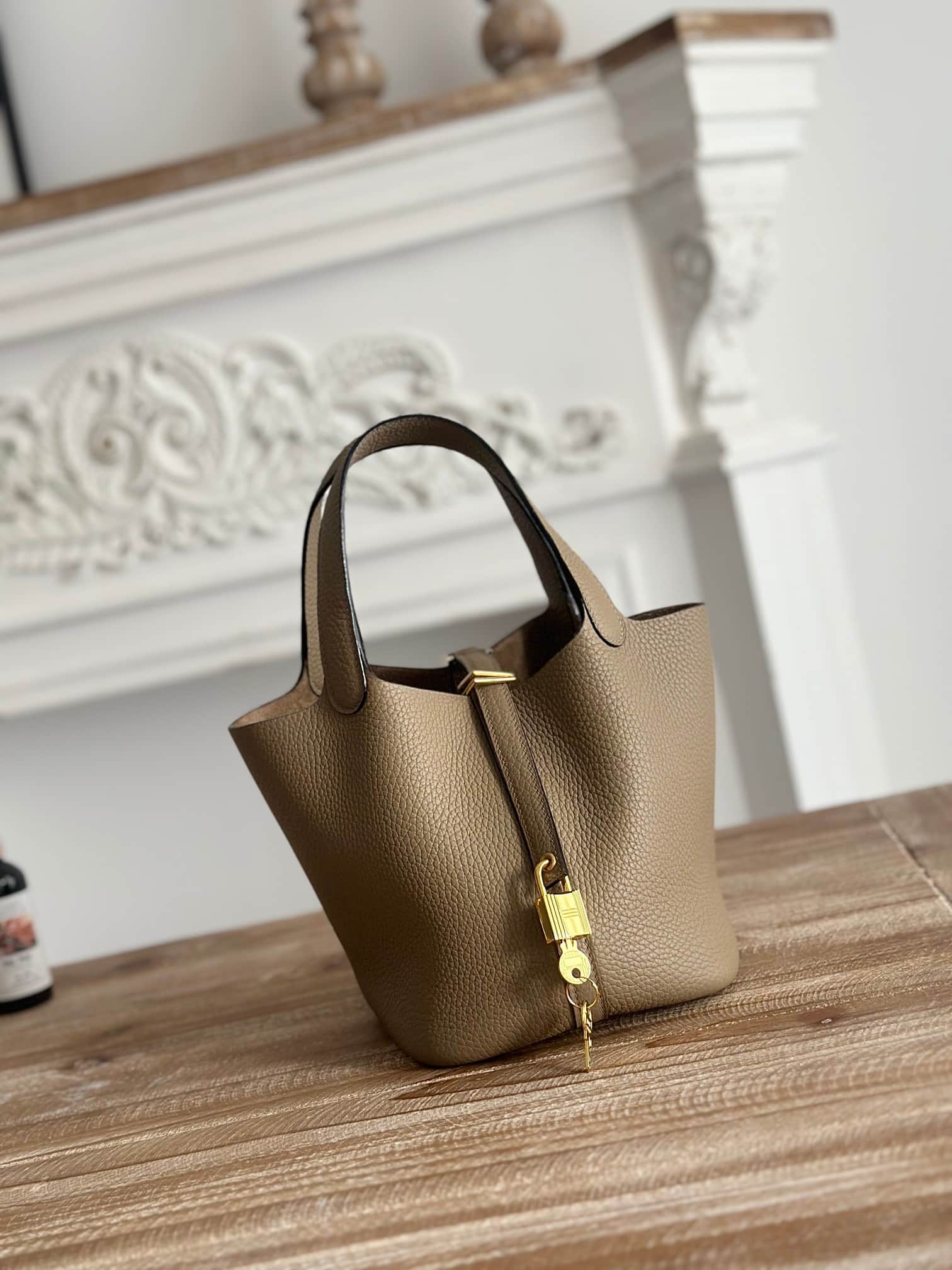 Hermès Picotin Lock 18 Bucket Bag TC Leather Silver/Gold Metal Beige Marfa Wax High
