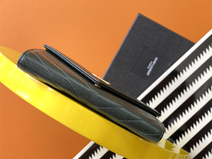 CASSANDRE MATELASSÉ LARGE FLAP WALLET IN GRAIN DE POUDRE LEATHER Grey High