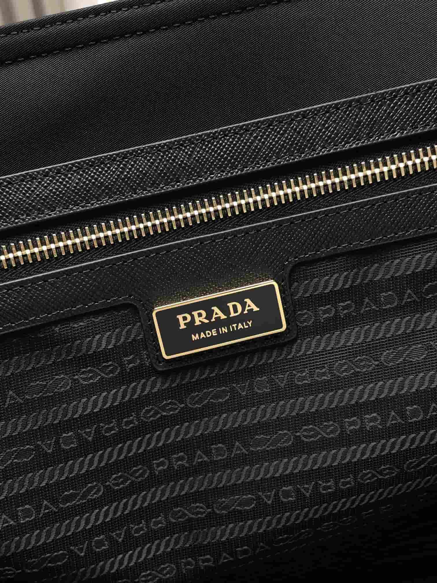 Prada Re-Edition 1978 large Re-Nylon and Saffiano leather tote bag Black 1BG527 High