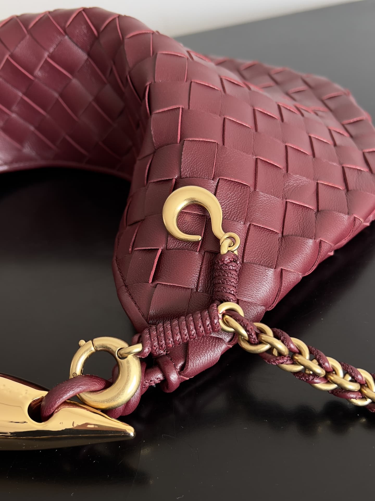 BV Sardine Chain Intrecciato Top