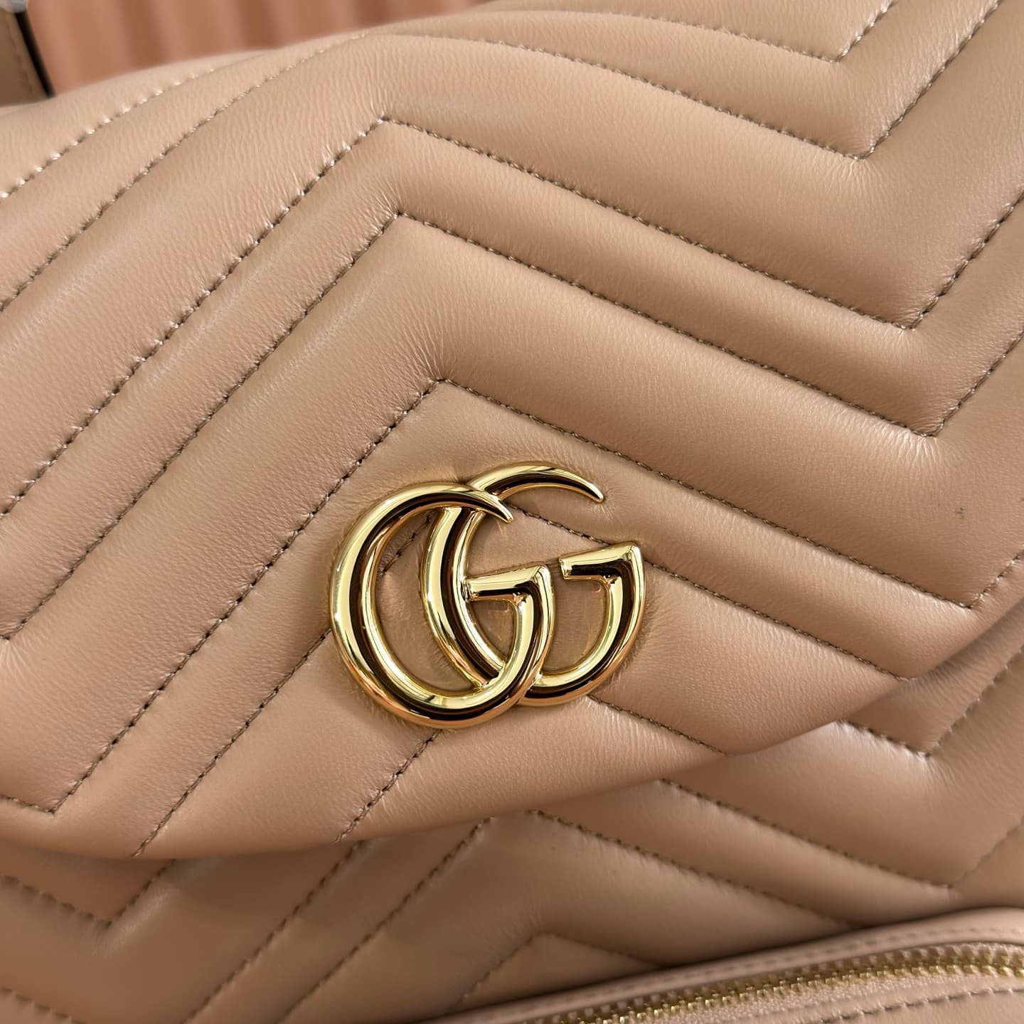 Gucci GG Marmont Small Backpack Beige Matelassé Chevron Nappa Leather 861878  High