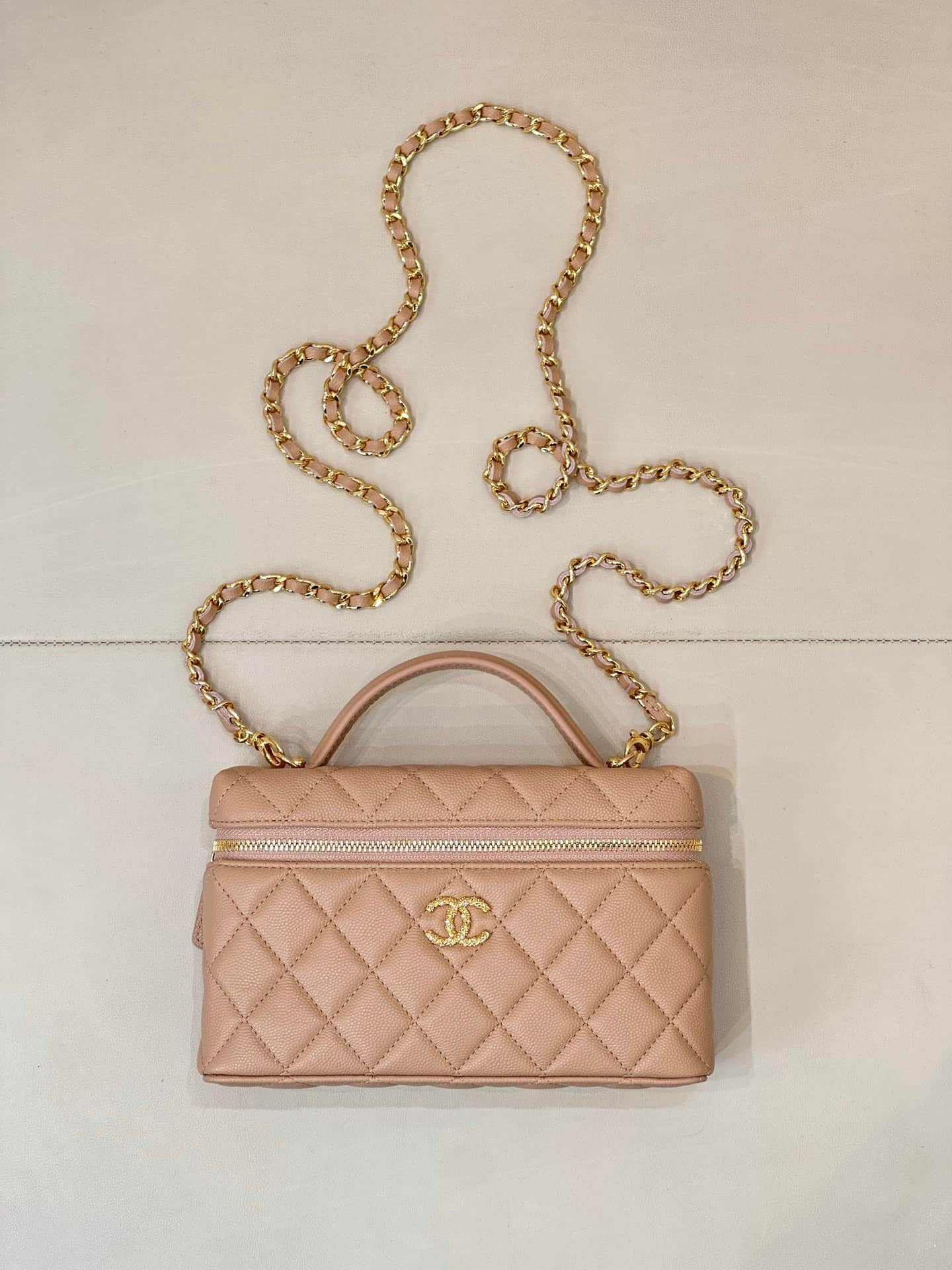 Chanel Classic Vanity With Chain Grained Shiny Calfskin & Gold-Tone Metal Beige AP5090 TOP