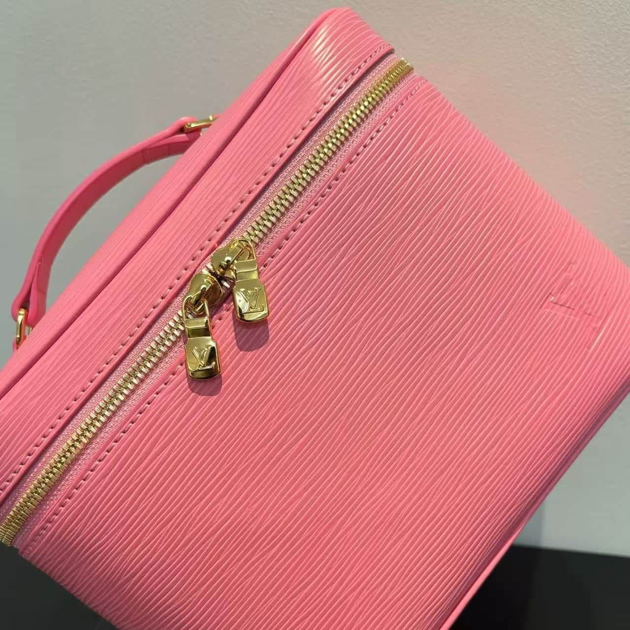 Louis Vuitton Nice BB Epi grained leather Monogram M25856 Bliss Pink High